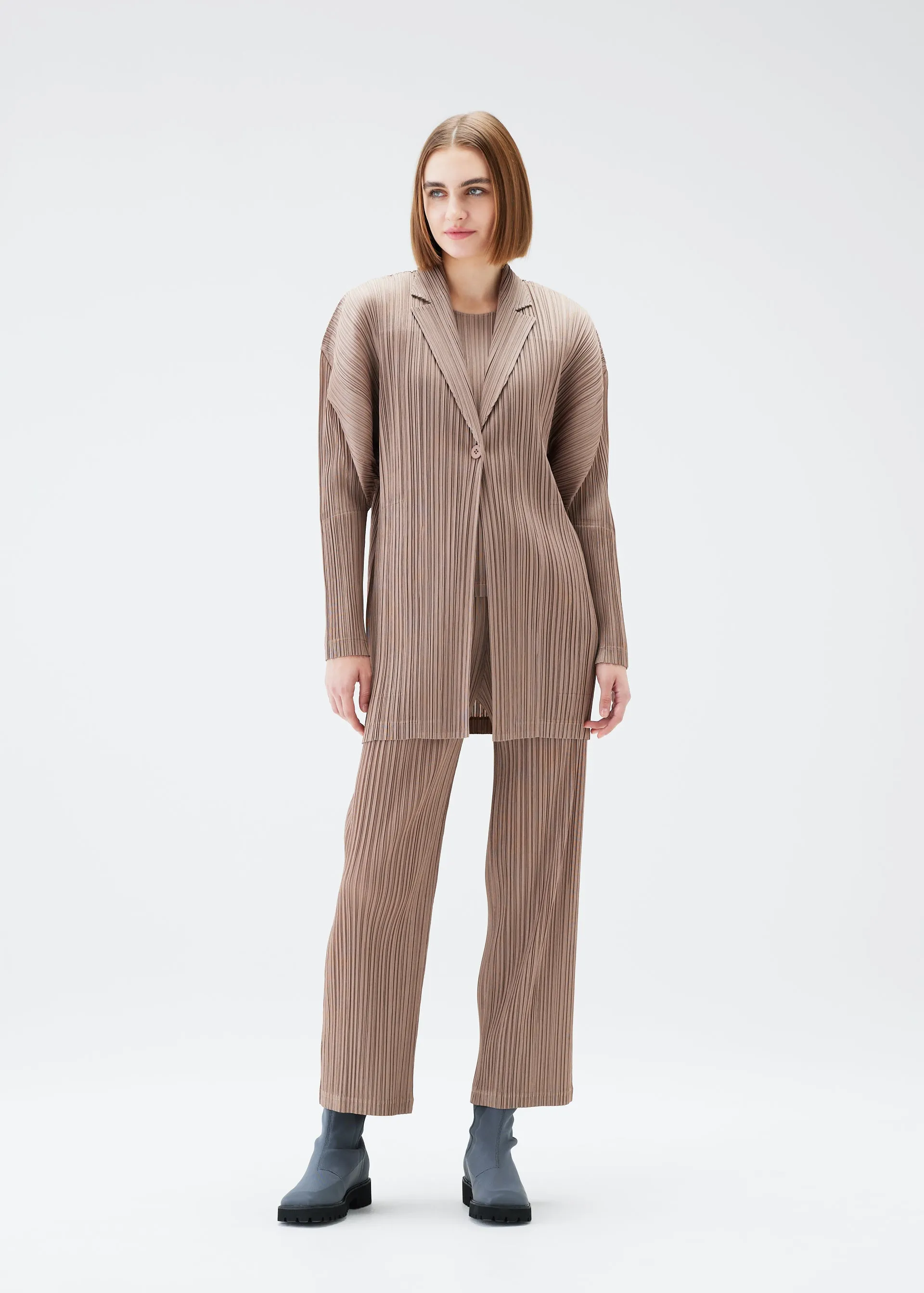 FORWARD 4 sold by Issey Miyake product image thumbnail 5