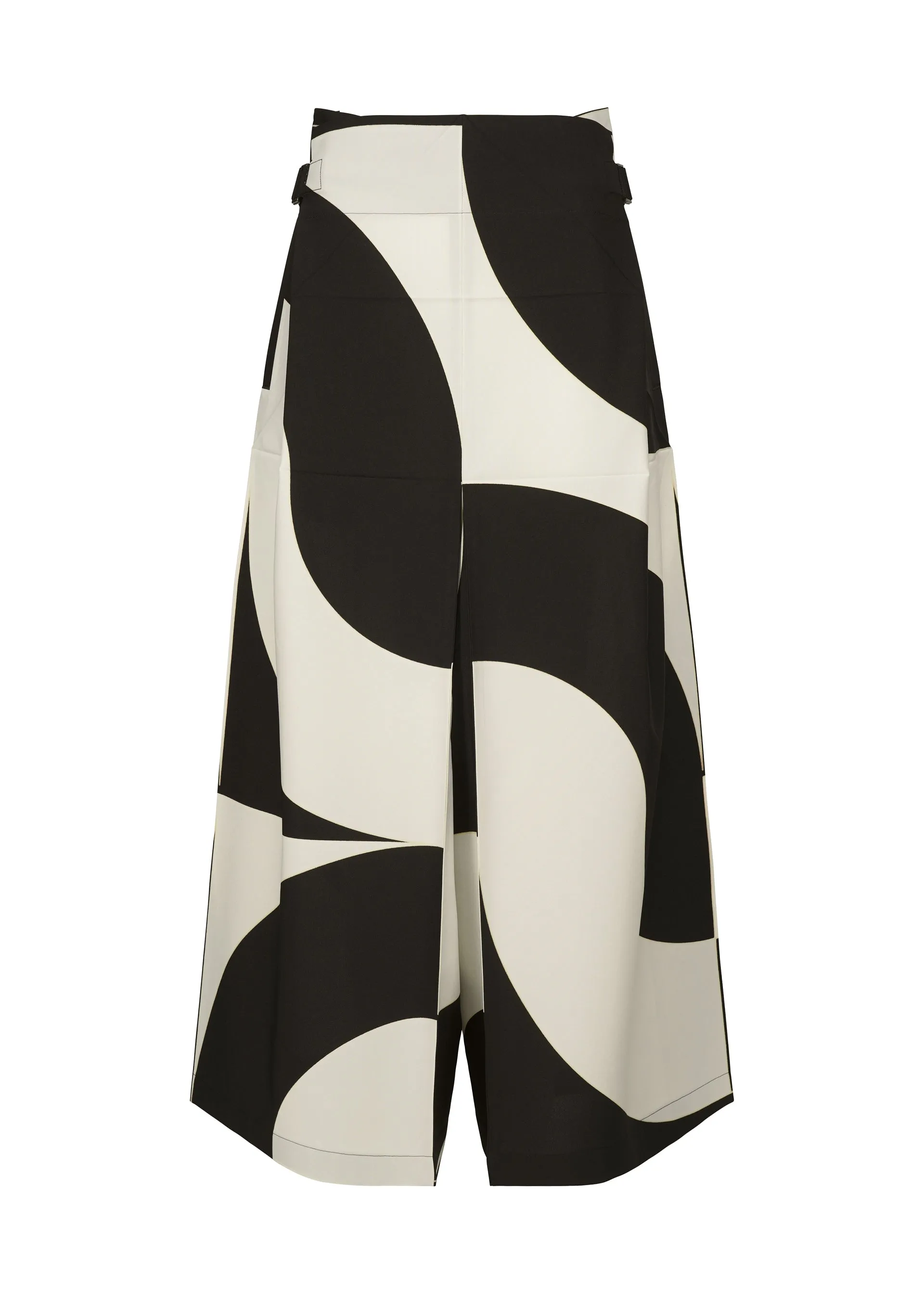 CIRCULAR TILES sold by Issey Miyake