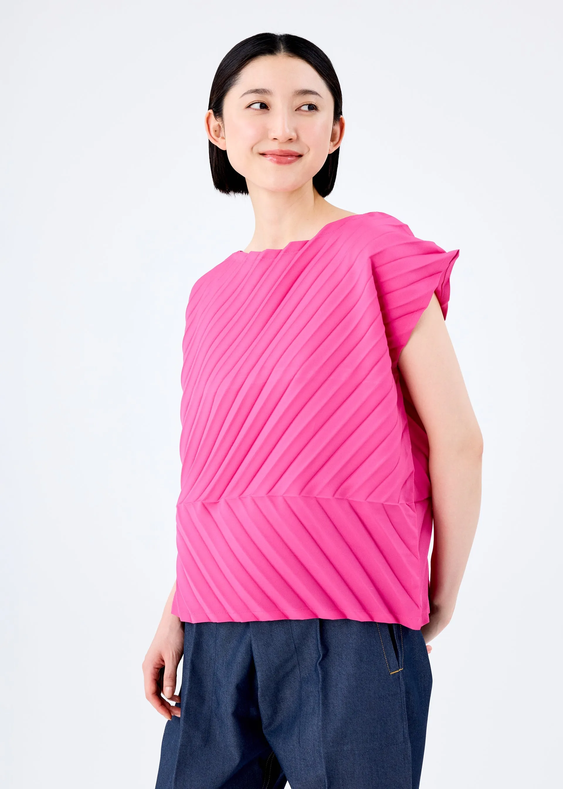 FOLD PLEATS sold by Issey Miyake product image thumbnail 5