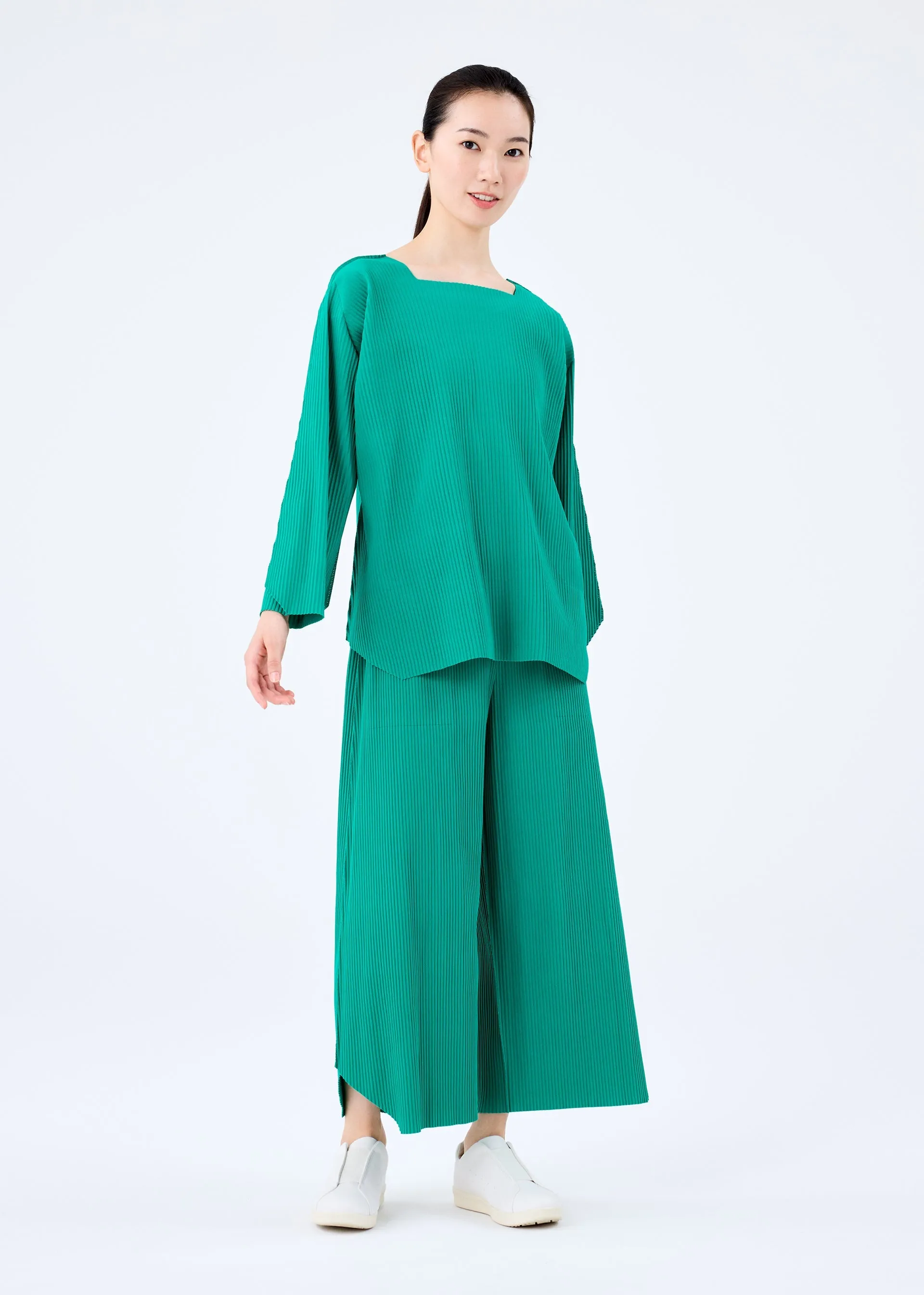 FINE KNIT PLEATS BOTTOM 1 sold by Issey Miyake product image thumbnail 5