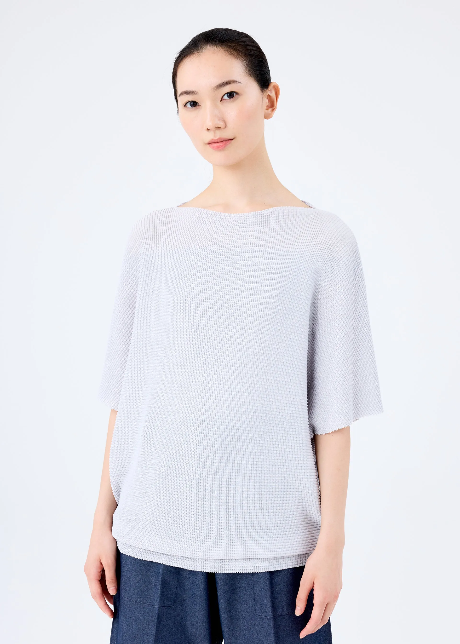 HEXAGON KNIT STRETCH PLEATS sold by Issey Miyake product image thumbnail 5