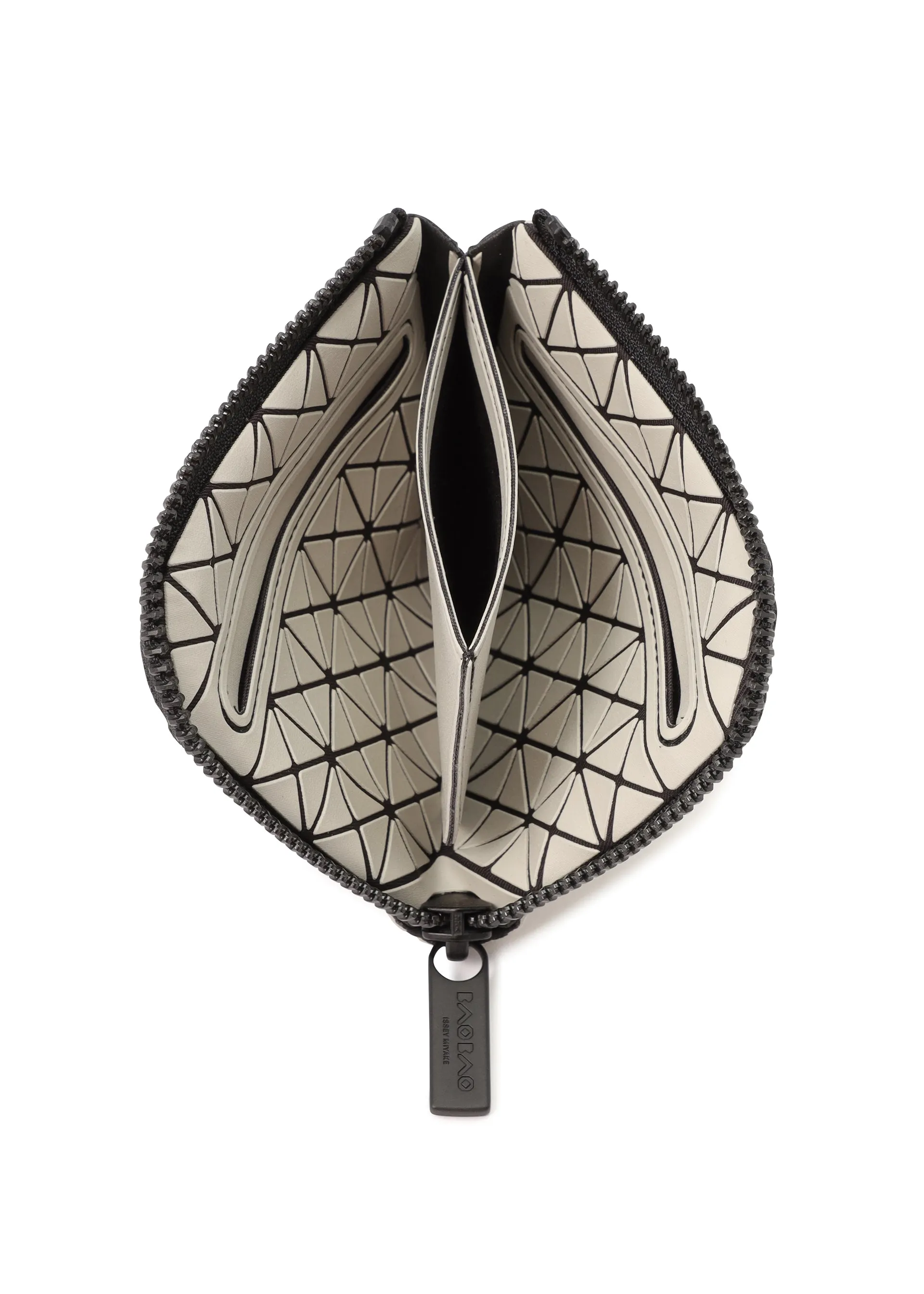 CLAM WALLET sold by Issey Miyake product image thumbnail 3