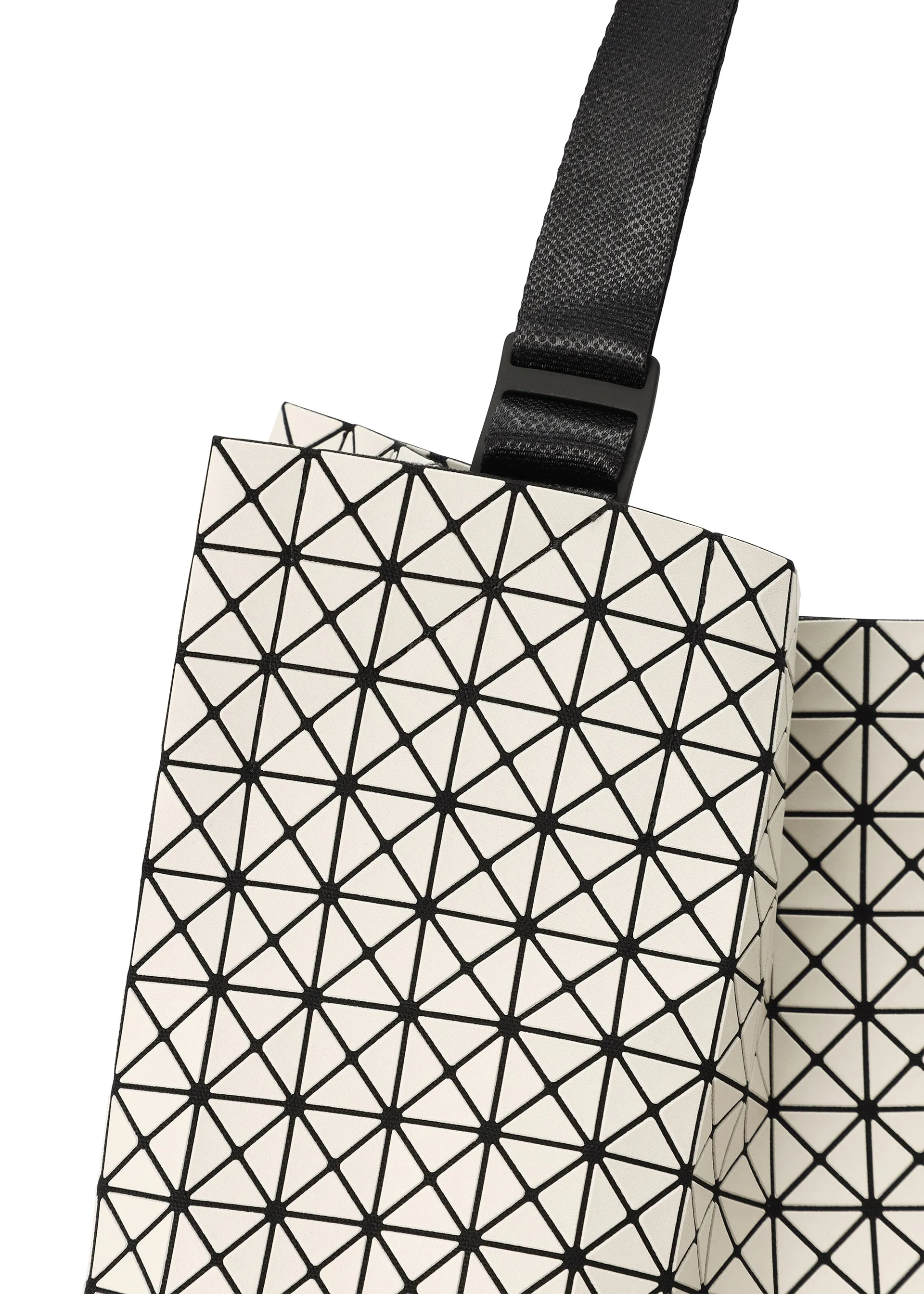 CART S sold by Issey Miyake product image thumbnail 3