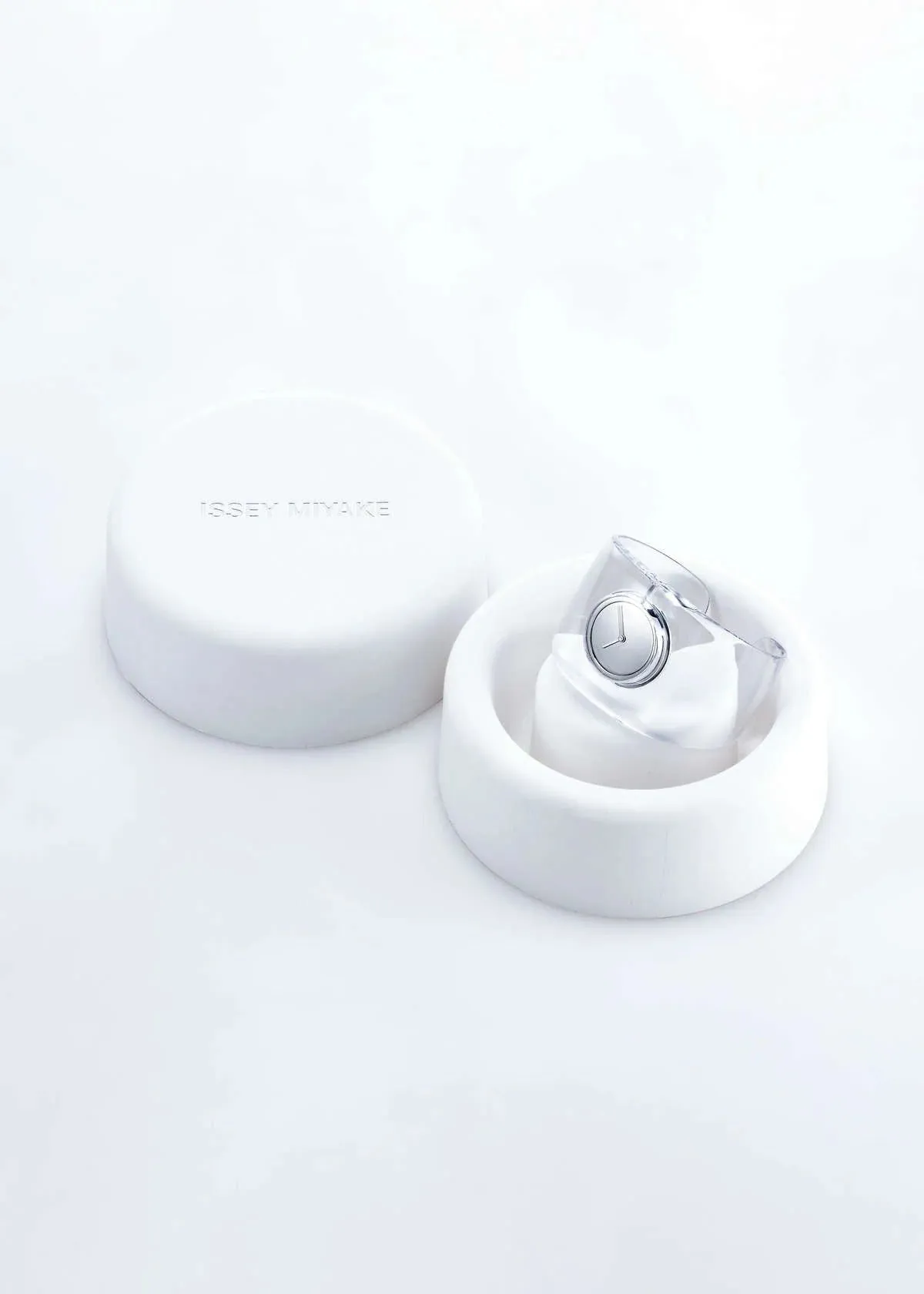 O-Bold Designed by Tokujin Yoshioka sold by Issey Miyake product image thumbnail 5