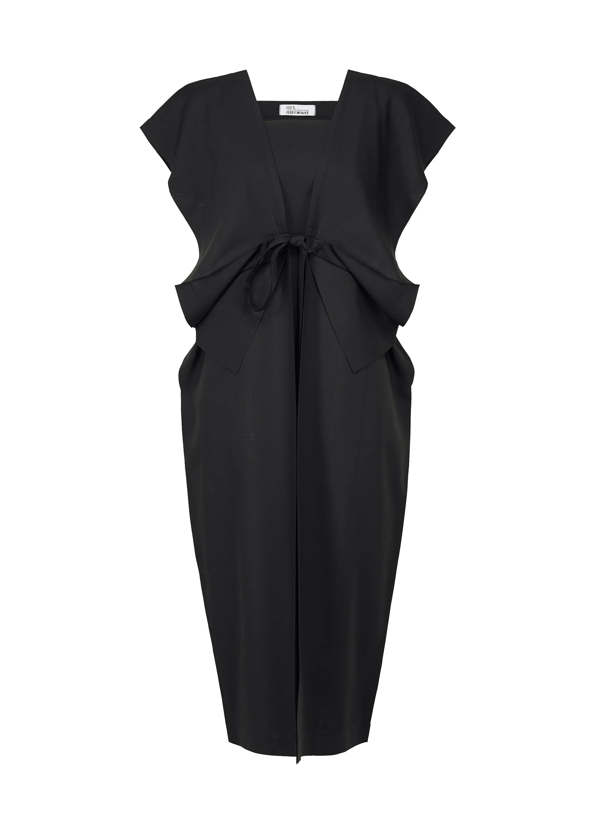 BOX COMPOSITION SOLID sold by Issey Miyake