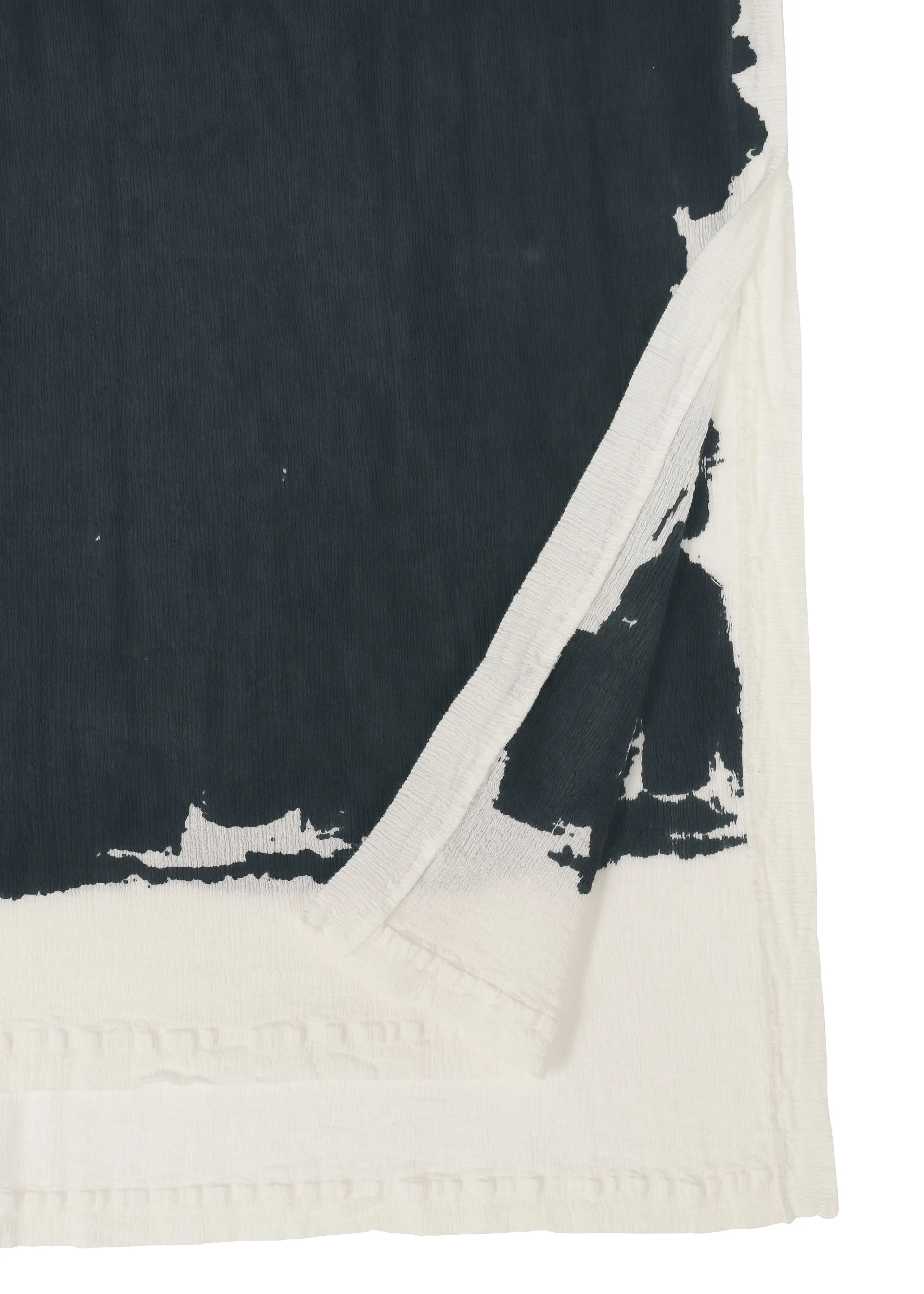 KYO CHIJIMI OVER PRINT sold by Issey Miyake product image thumbnail 5