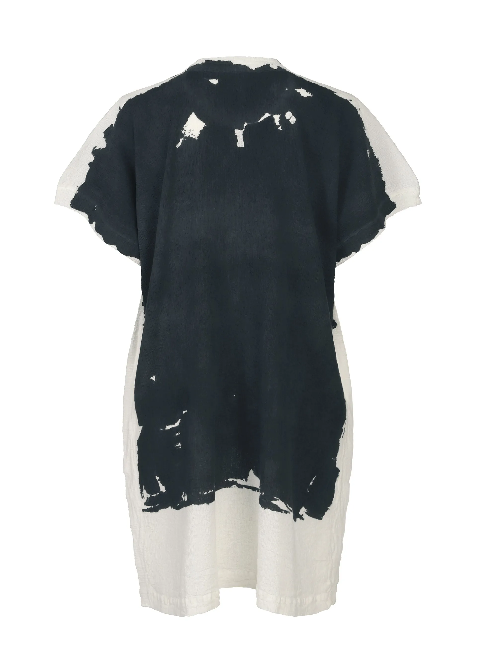 KYO CHIJIMI OVER PRINT sold by Issey Miyake product image thumbnail 4