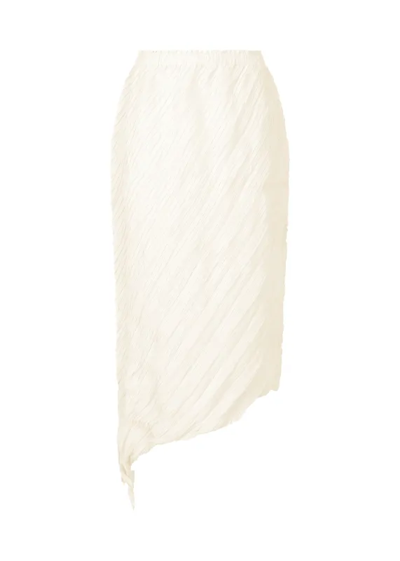 WRINKLED AND TWISTED sold by Issey Miyake