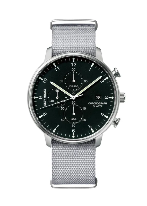 C　Designed by Ichiro Iwasaki sold by Issey Miyake