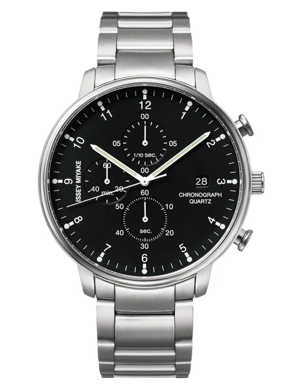 C　Designed by Ichiro Iwasaki sold by Issey Miyake