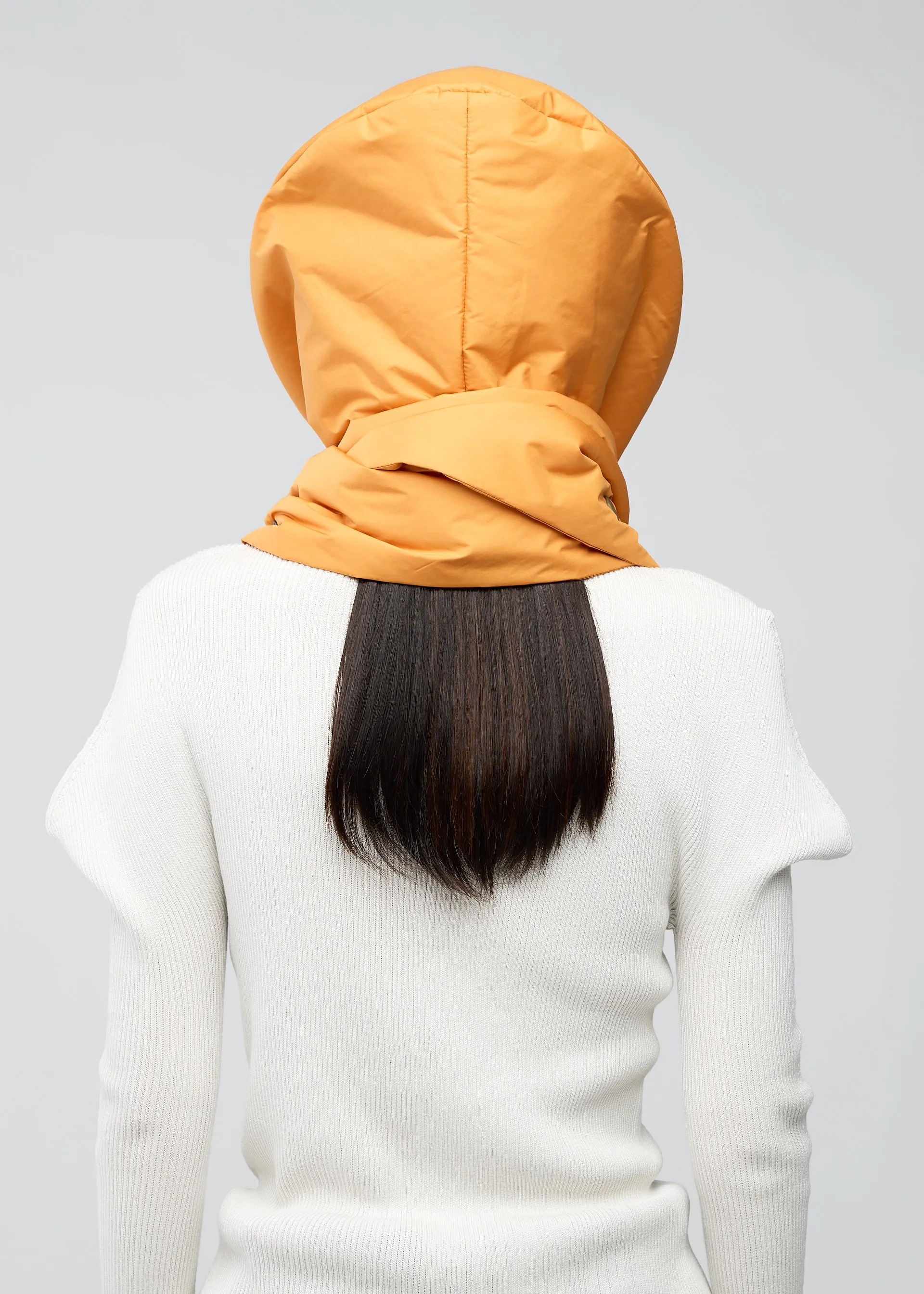 ARC PUFFER STOLE sold by Issey Miyake product image thumbnail 5