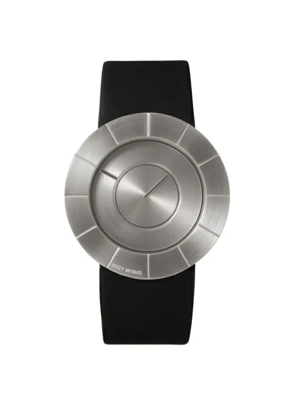 TO　Designed by Tokujin Yoshioka sold by Issey Miyake