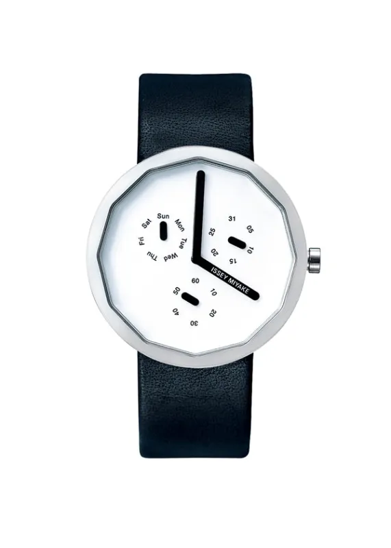 TWELVE　Designed by Naoto Fukasawa sold by Issey Miyake