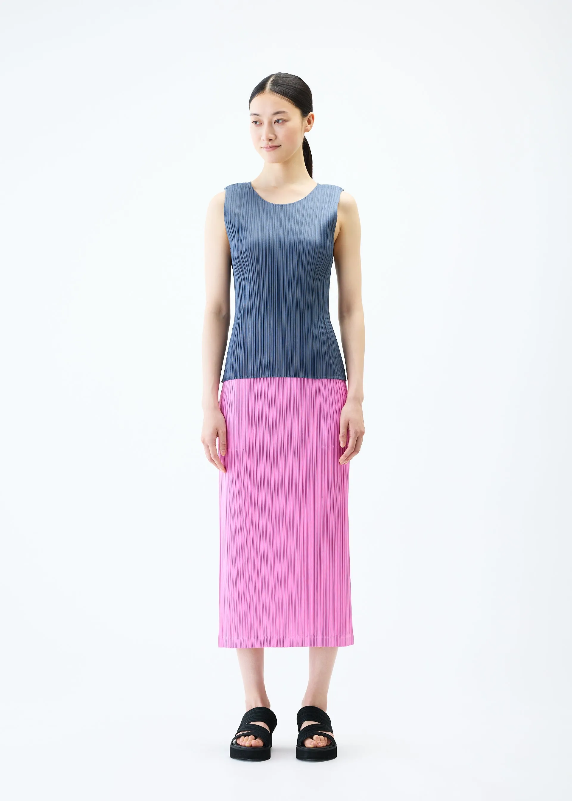 LOOP BOTTOMS sold by Issey Miyake product image thumbnail 5