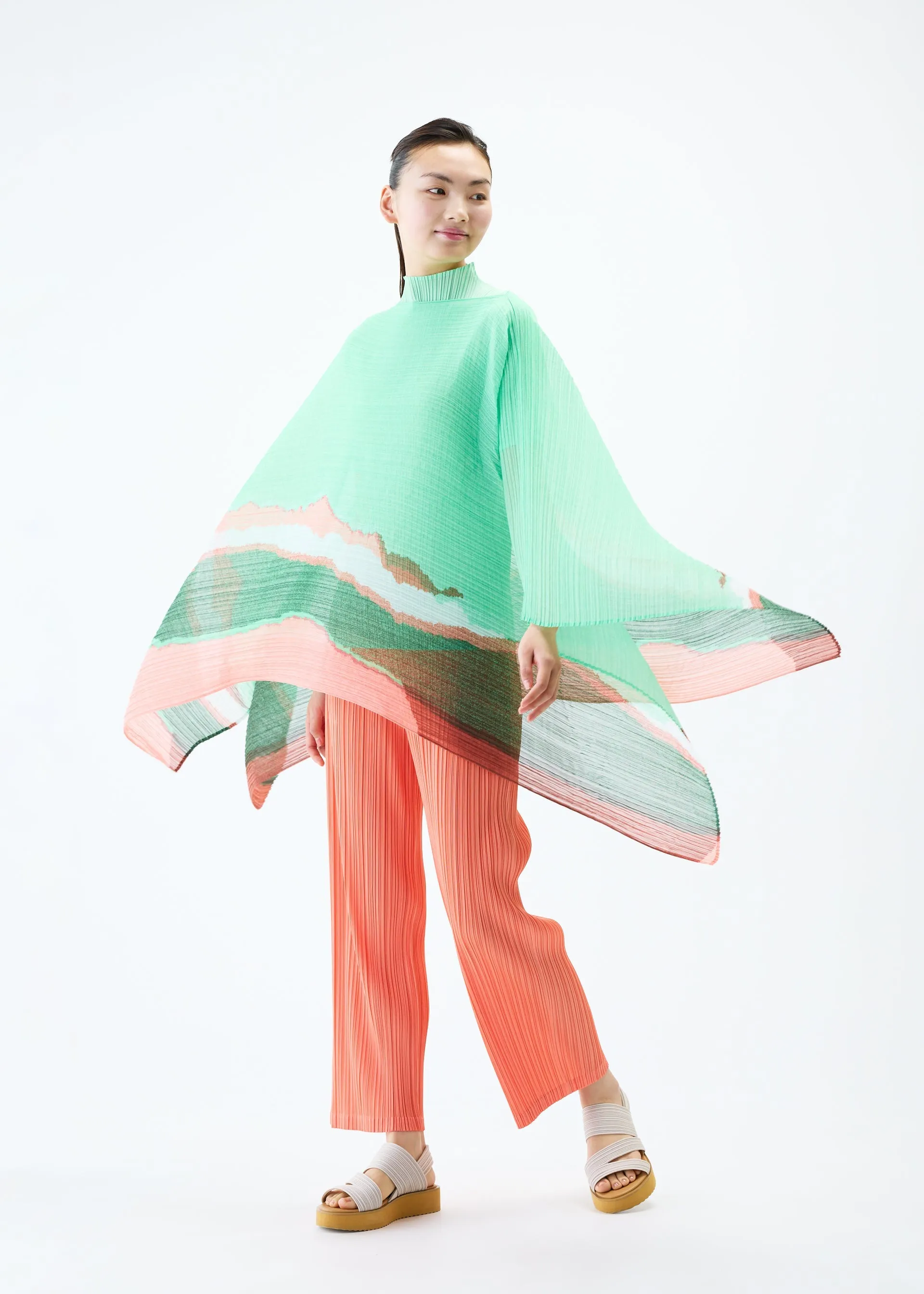 GRAINY COLORS MADAME-T sold by Issey Miyake product image thumbnail 4