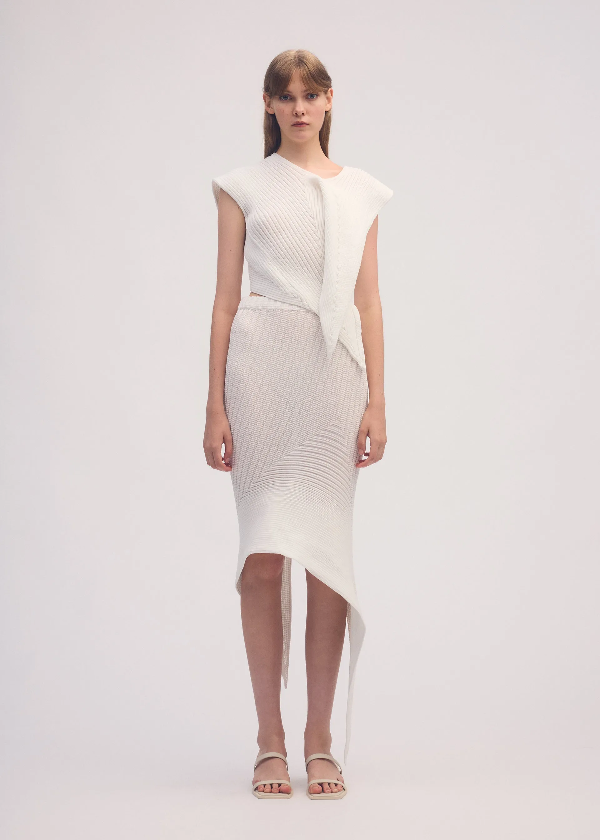 SUBDUED sold by Issey Miyake product image thumbnail 5