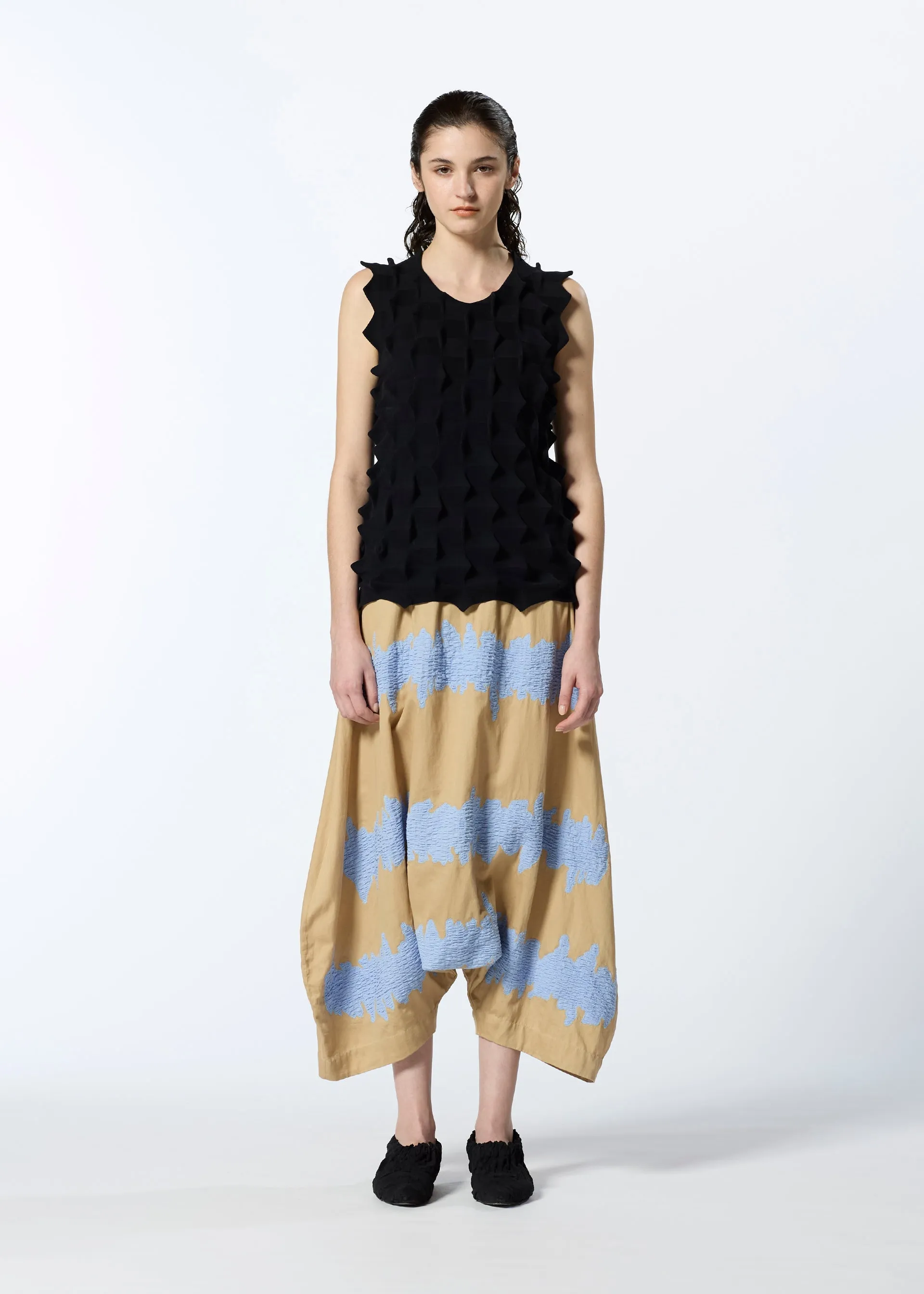 ZIG KNIT sold by Issey Miyake product image thumbnail 5