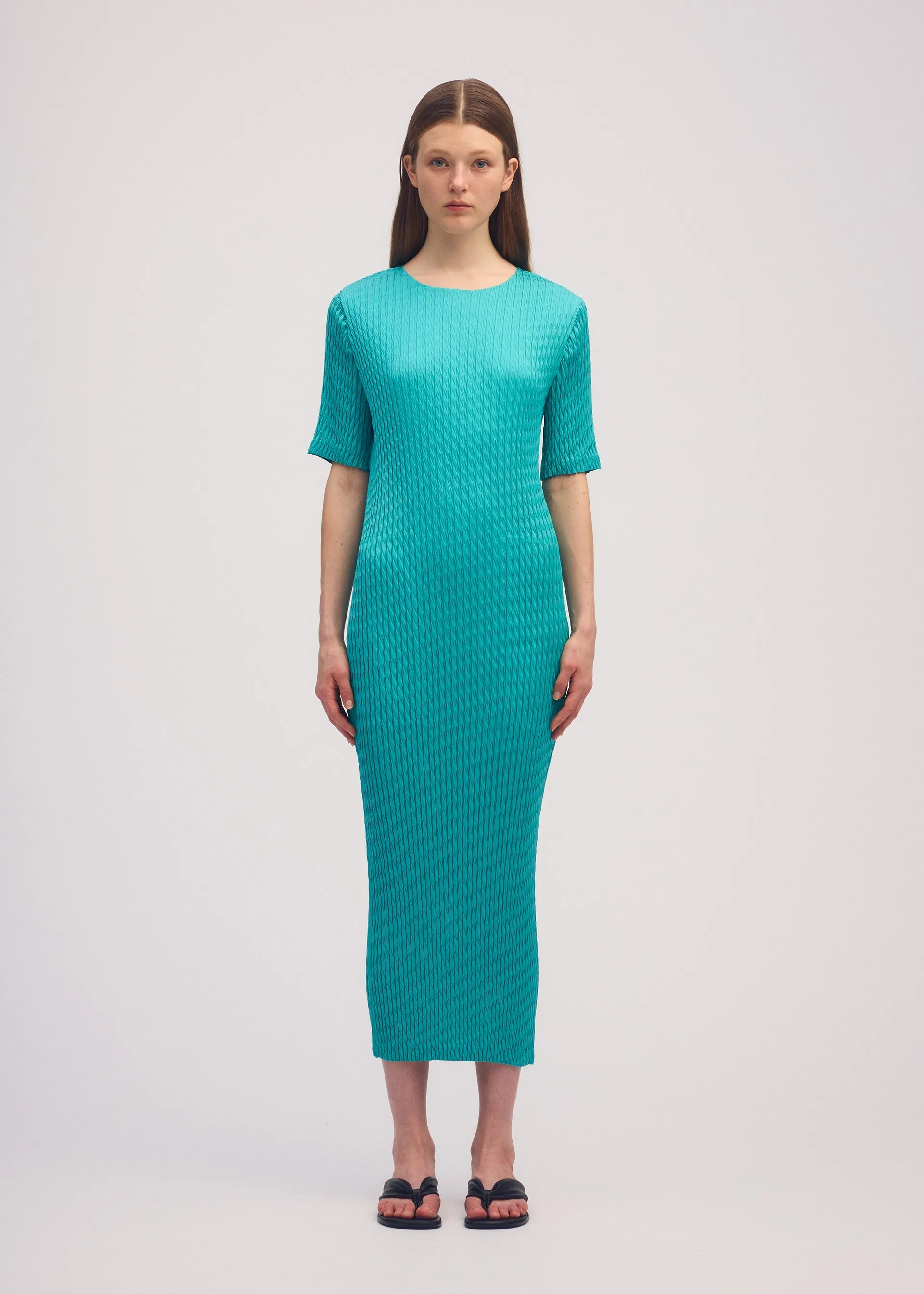 SLEEK PLEATS sold by Issey Miyake product image thumbnail 5