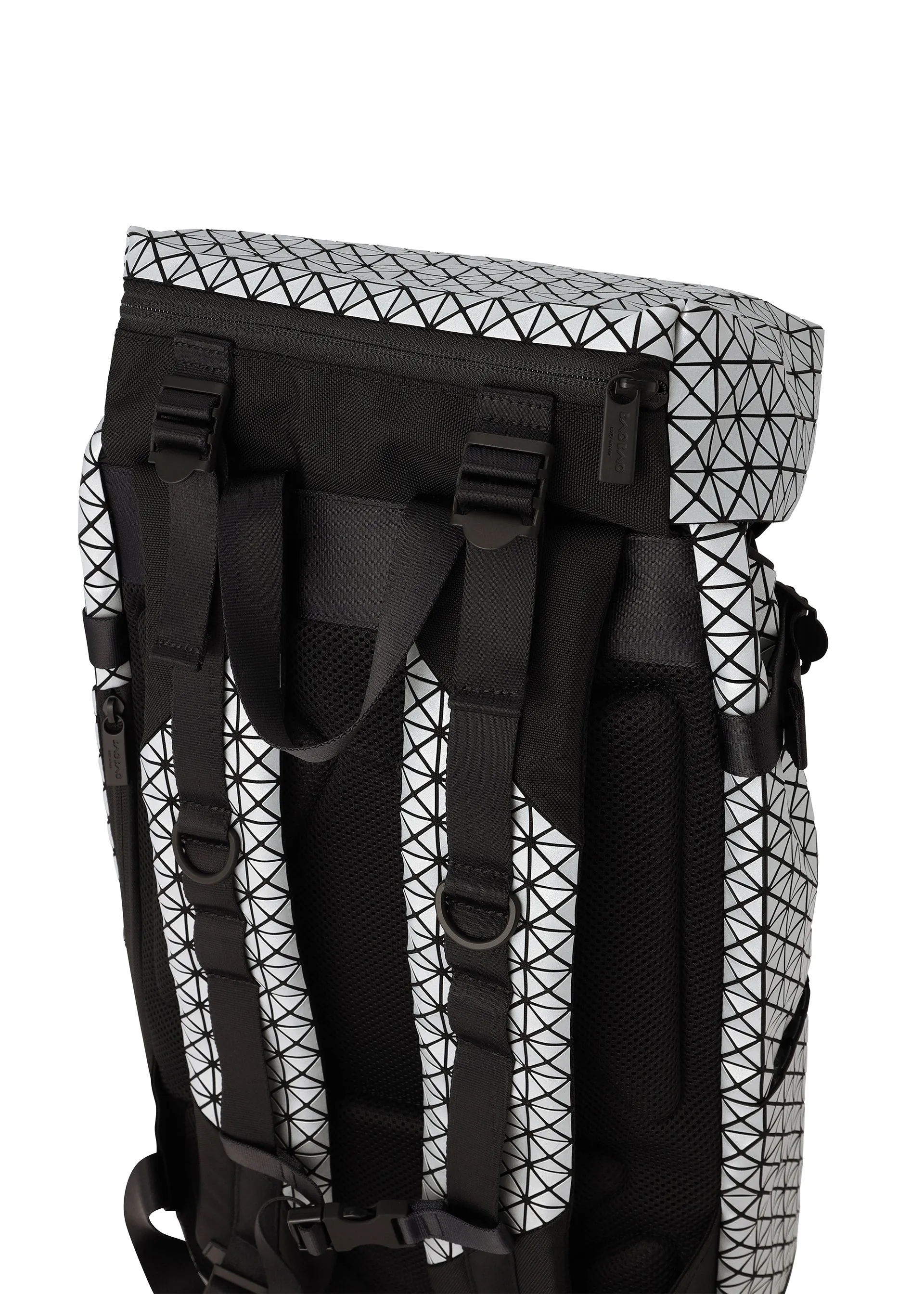 HIKER REFLECTOR sold by Issey Miyake product image thumbnail 4