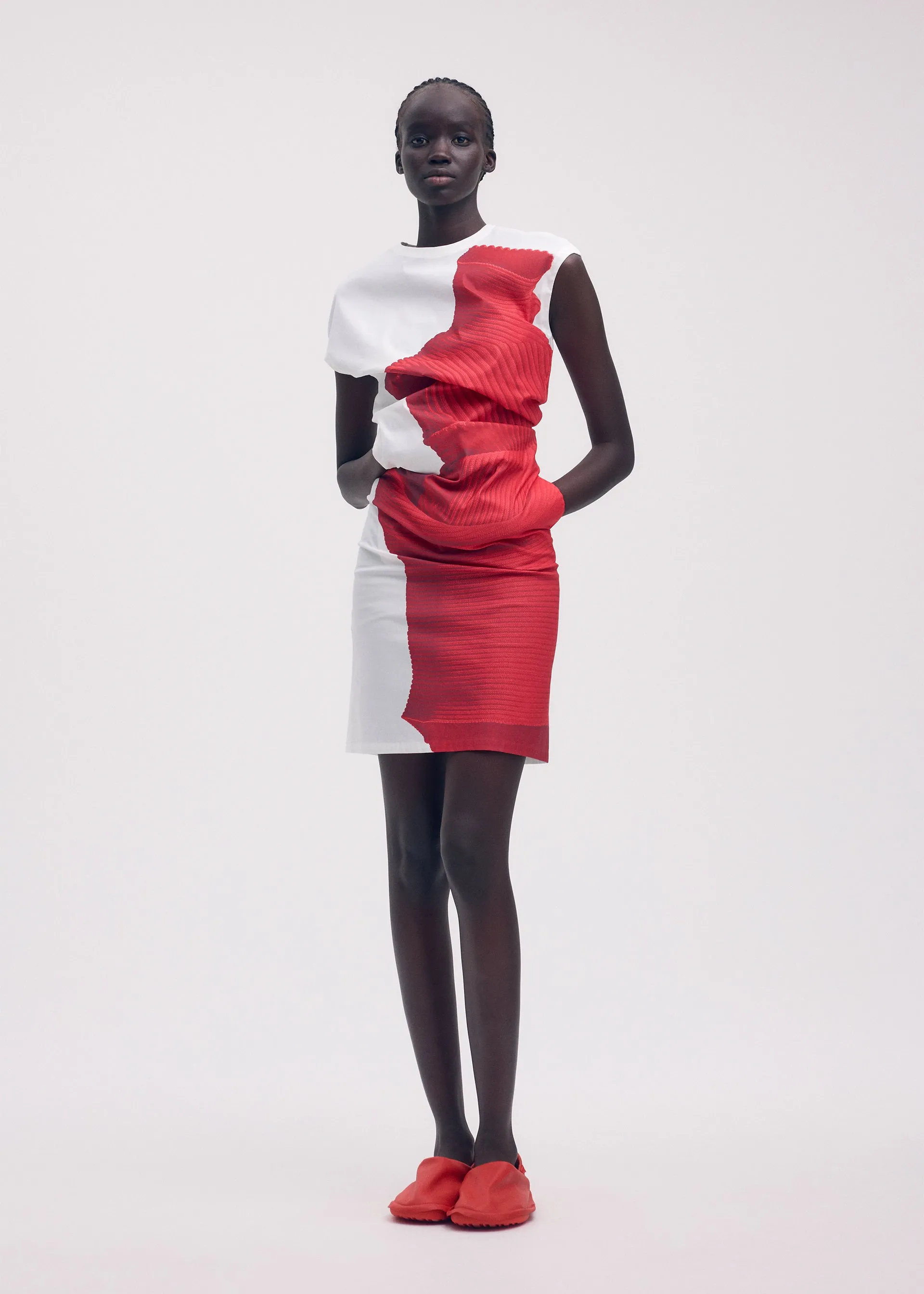 KNIT (AS REPRESENTED) sold by Issey Miyake product image thumbnail 4