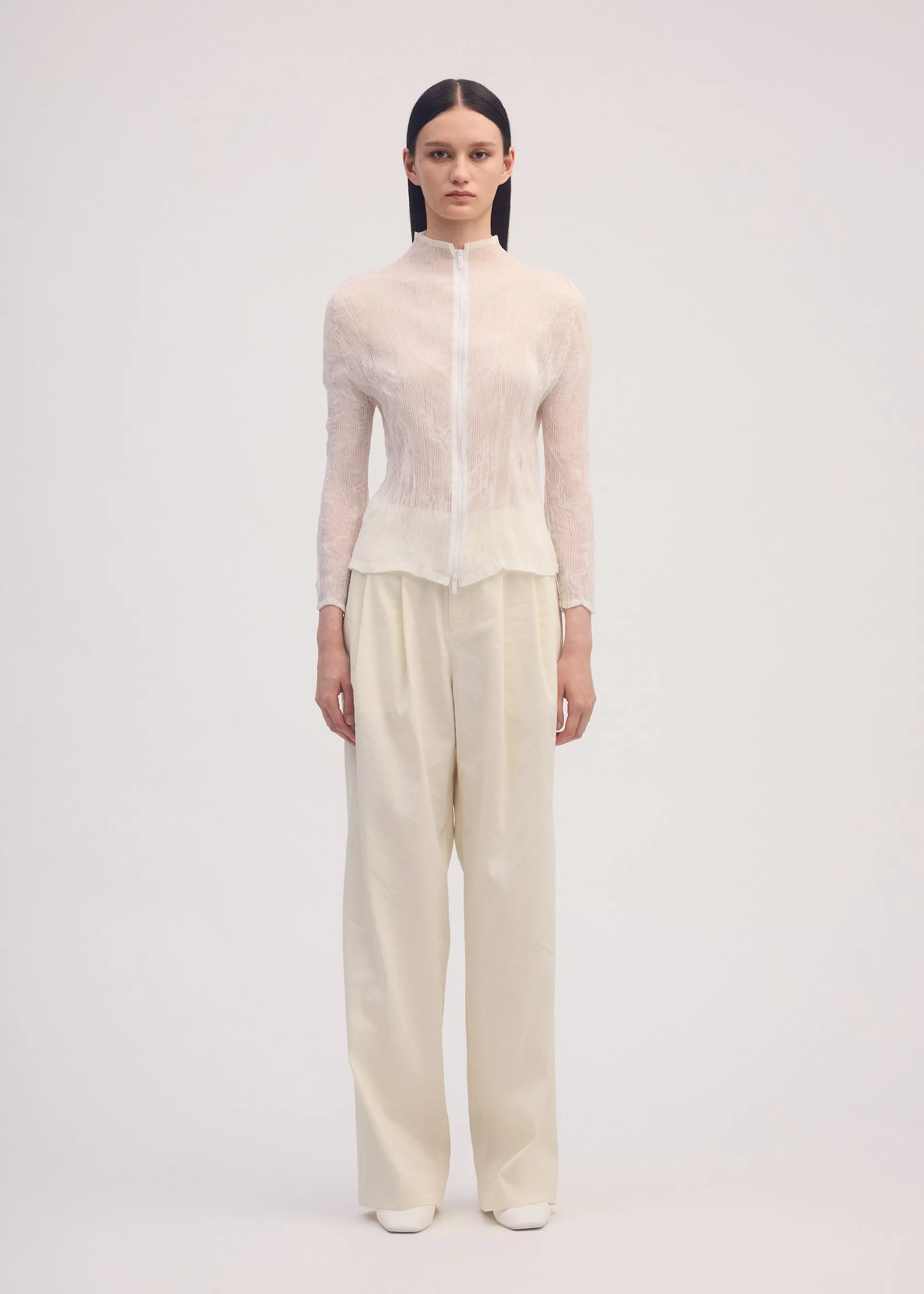 CHIFFON TWIST BK/WT sold by Issey Miyake product image thumbnail 4