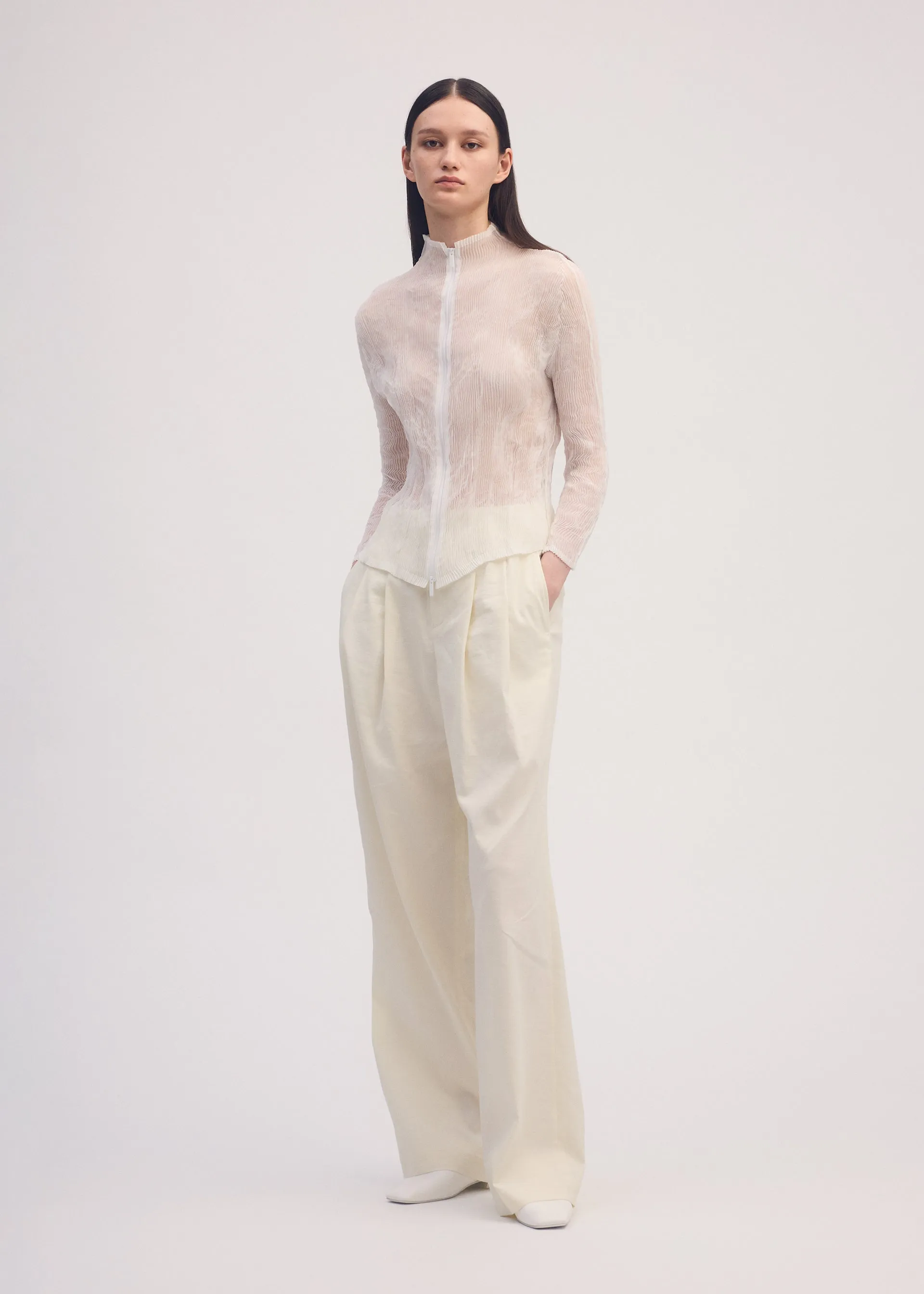 CHIFFON TWIST BK/WT sold by Issey Miyake product image thumbnail 5