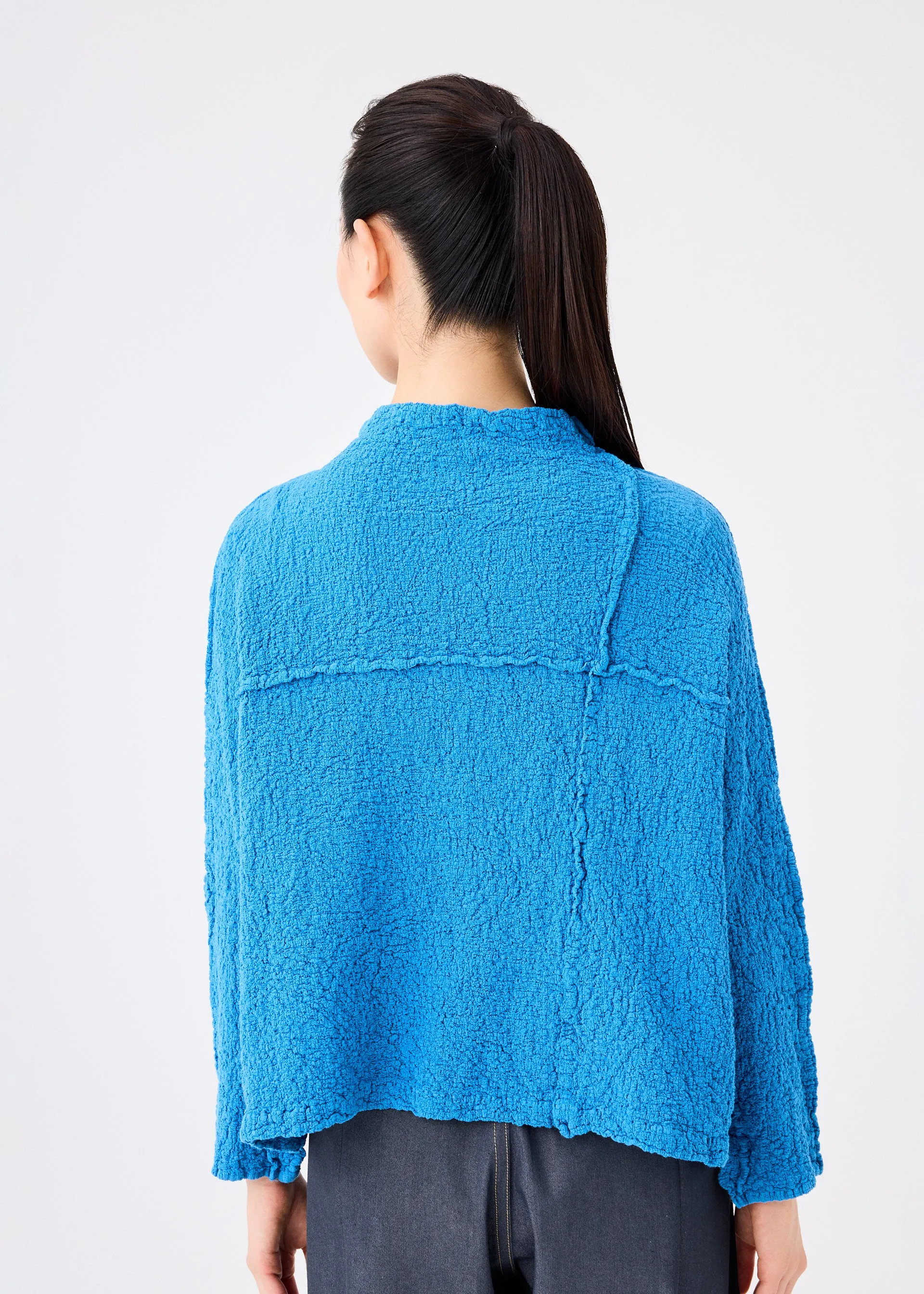 CROSS LINE CAULIFLOWER CARDIGAN sold by Issey Miyake product image thumbnail 3