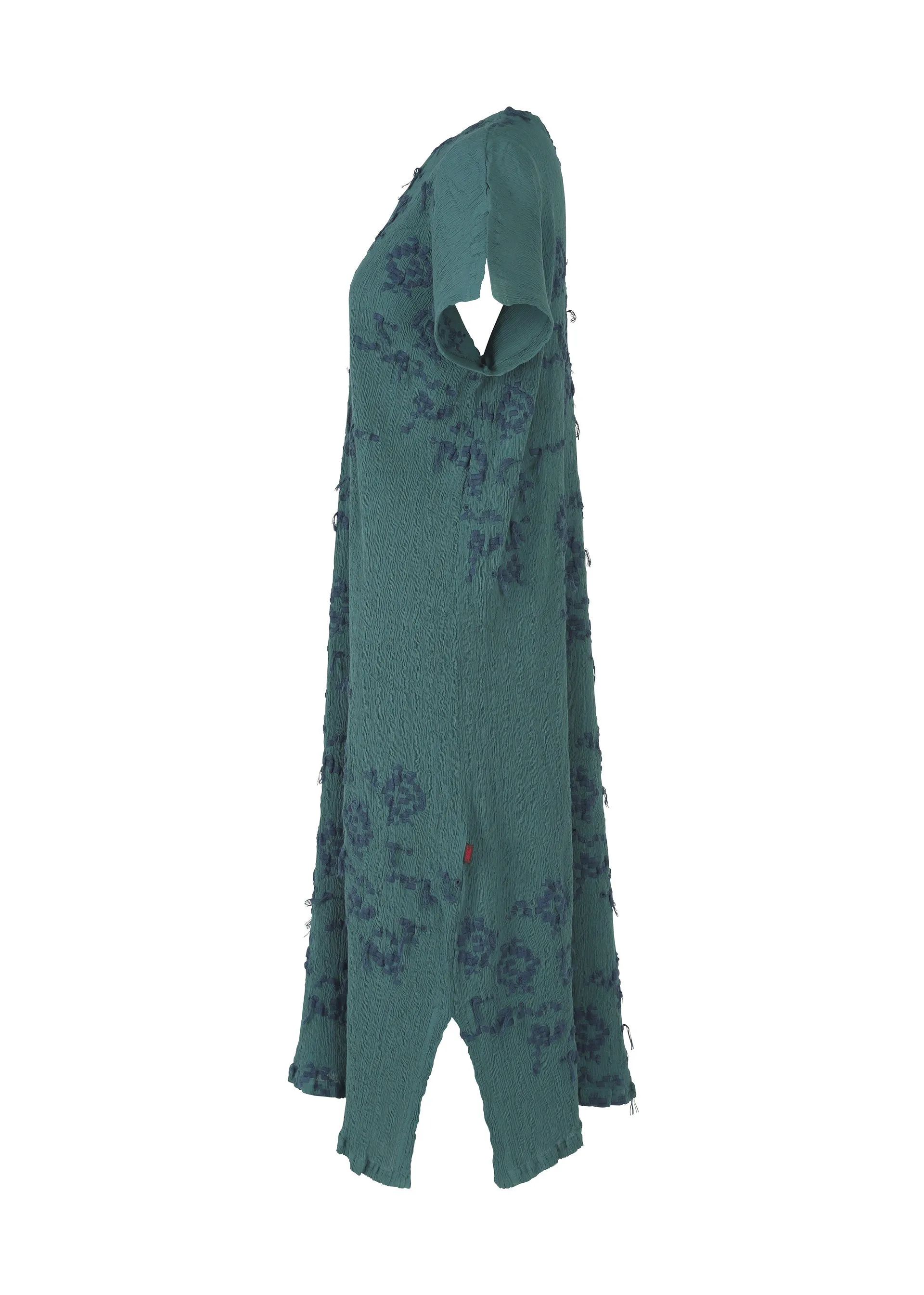 KYO CHIJIMI CUT LOOP sold by Issey Miyake product image thumbnail 5