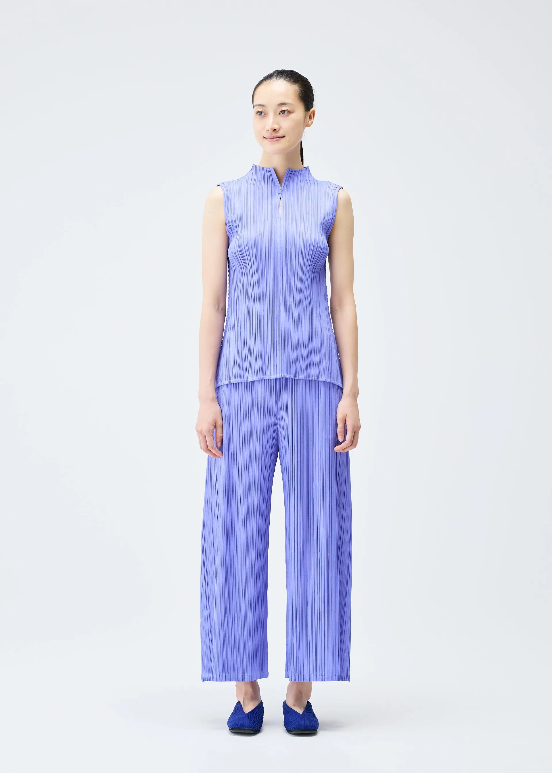 MELLOW PLEATS sold by Issey Miyake product image thumbnail 5