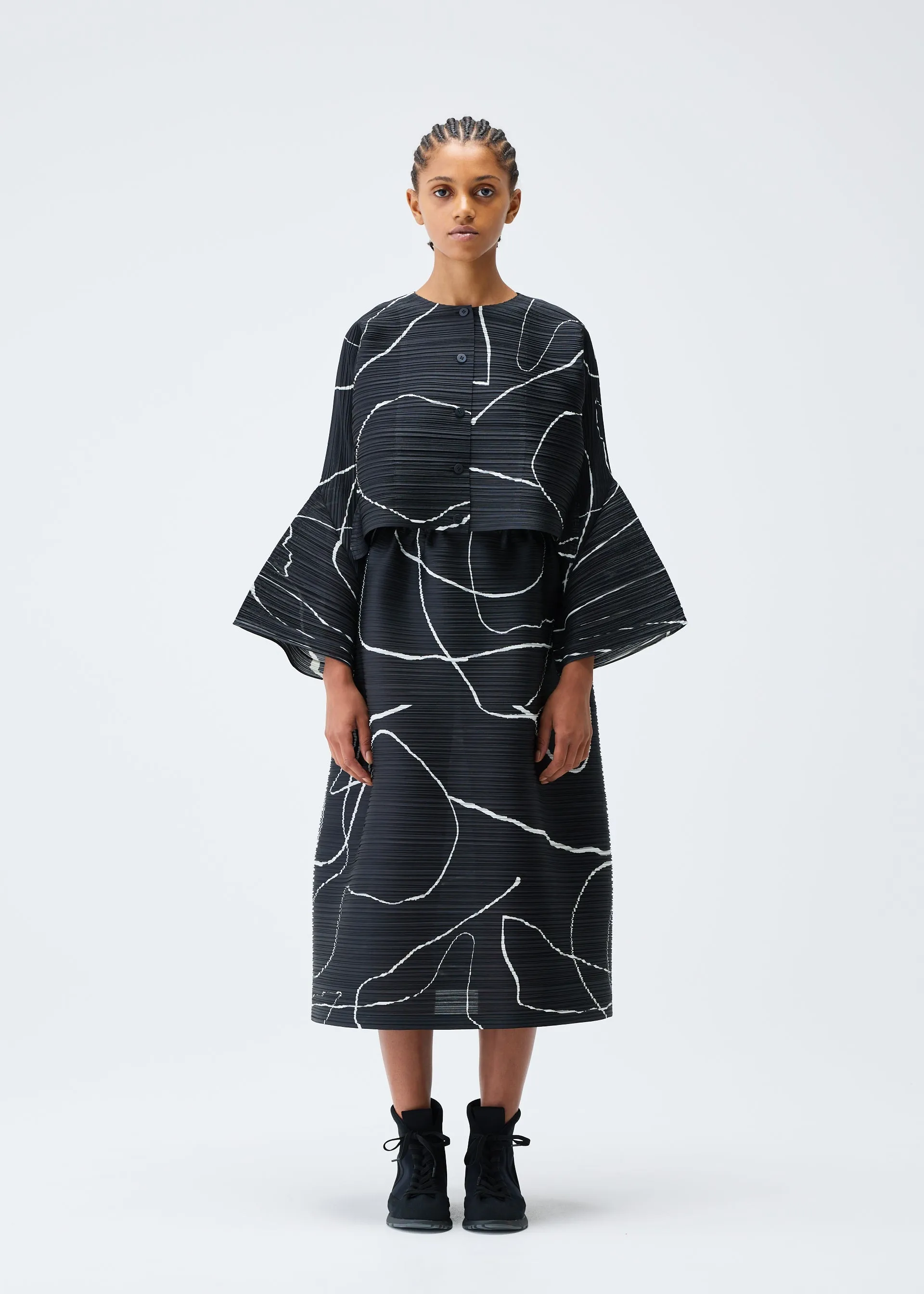 PAUSE sold by Issey Miyake product image thumbnail 5