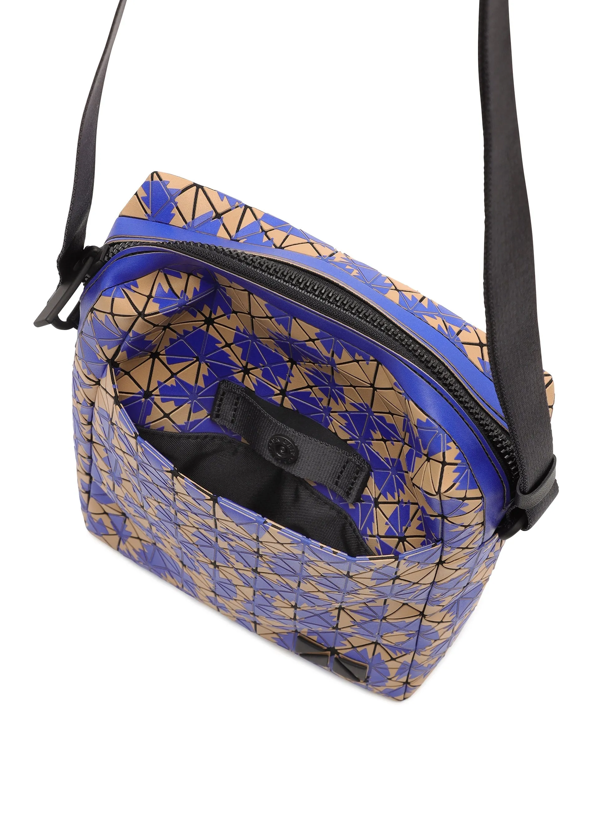 VOYAGER DAPPLE sold by Issey Miyake product image thumbnail 4