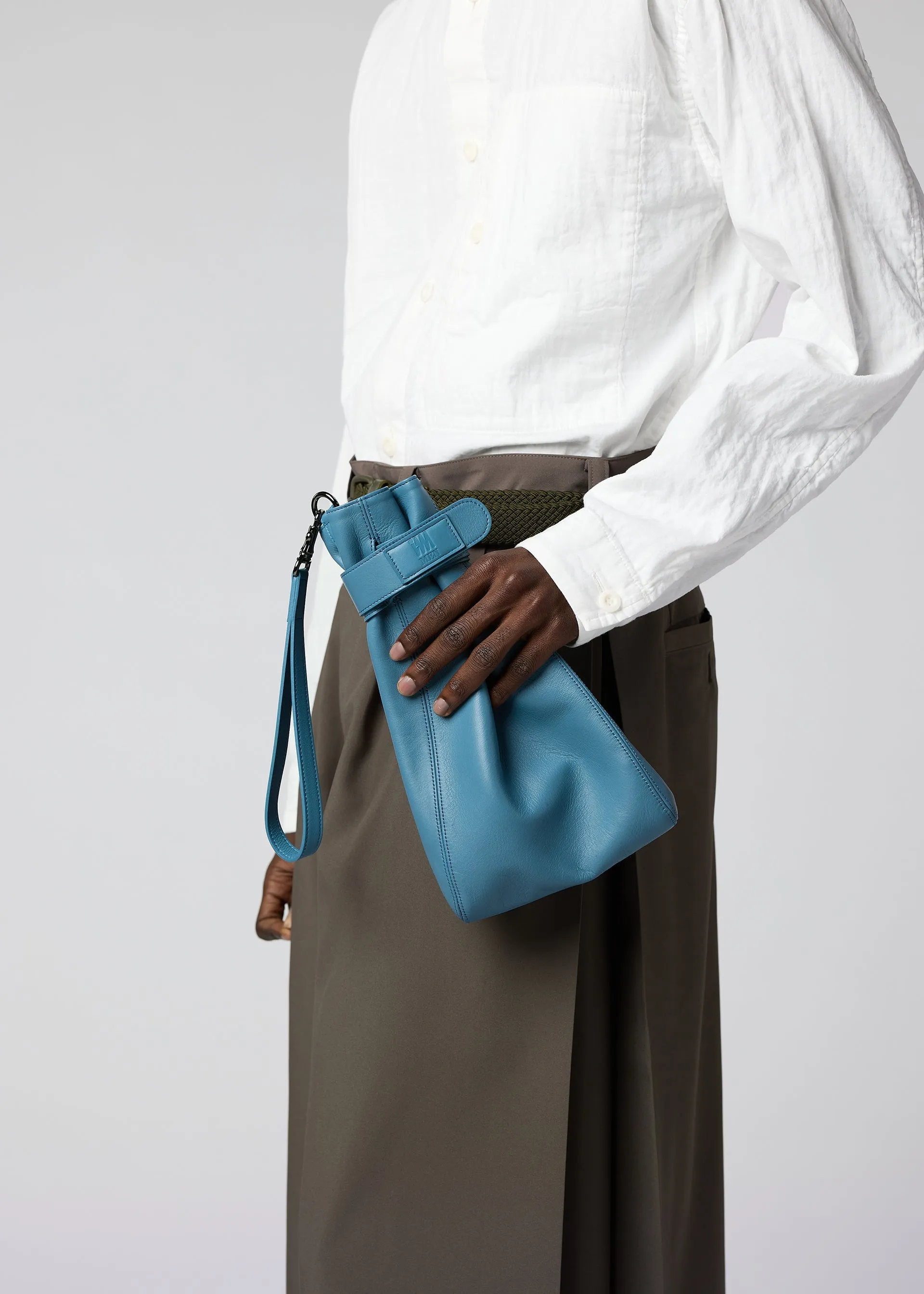 PIGEON sold by Issey Miyake product image thumbnail 5