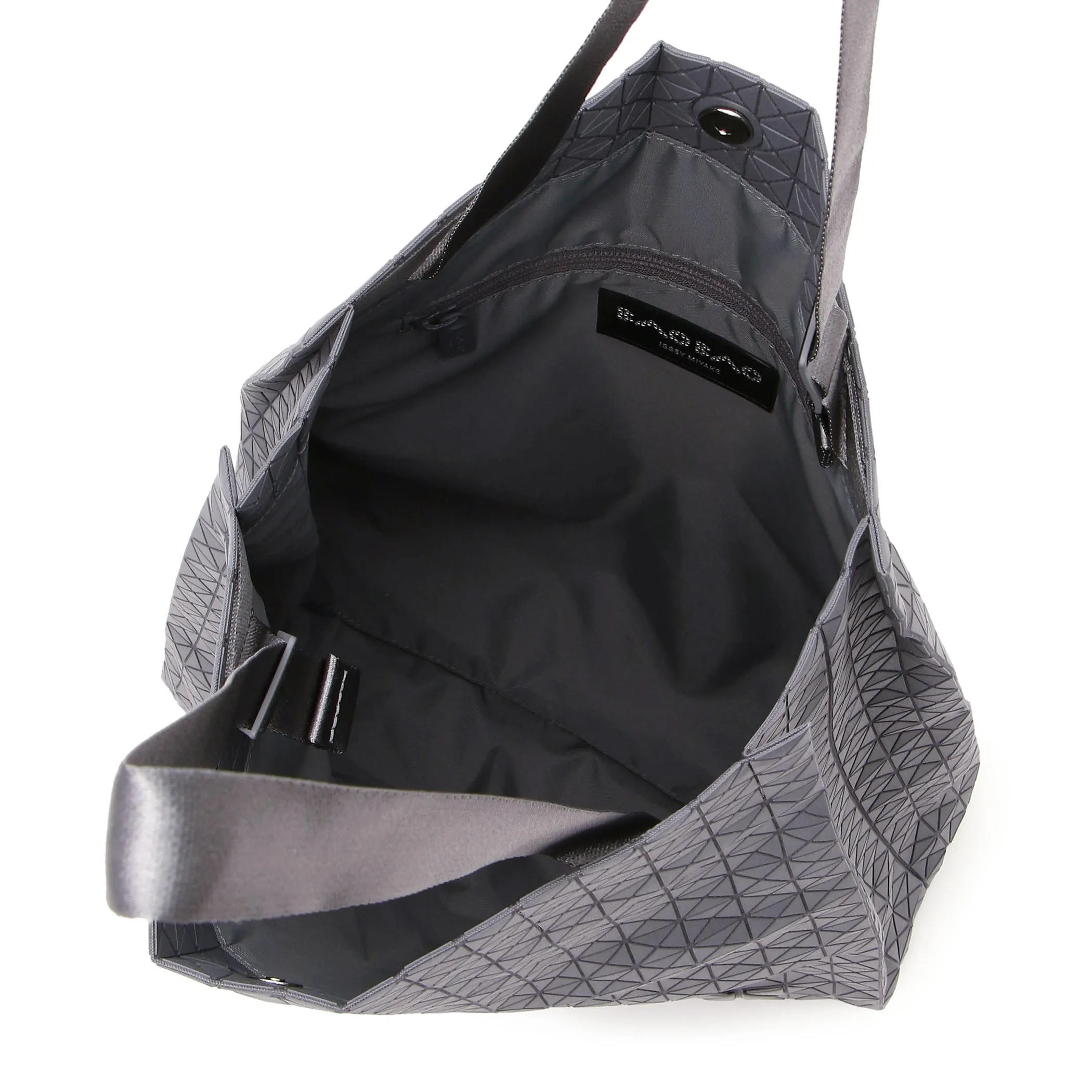 CART ONE-TONE sold by Issey Miyake product image thumbnail 4