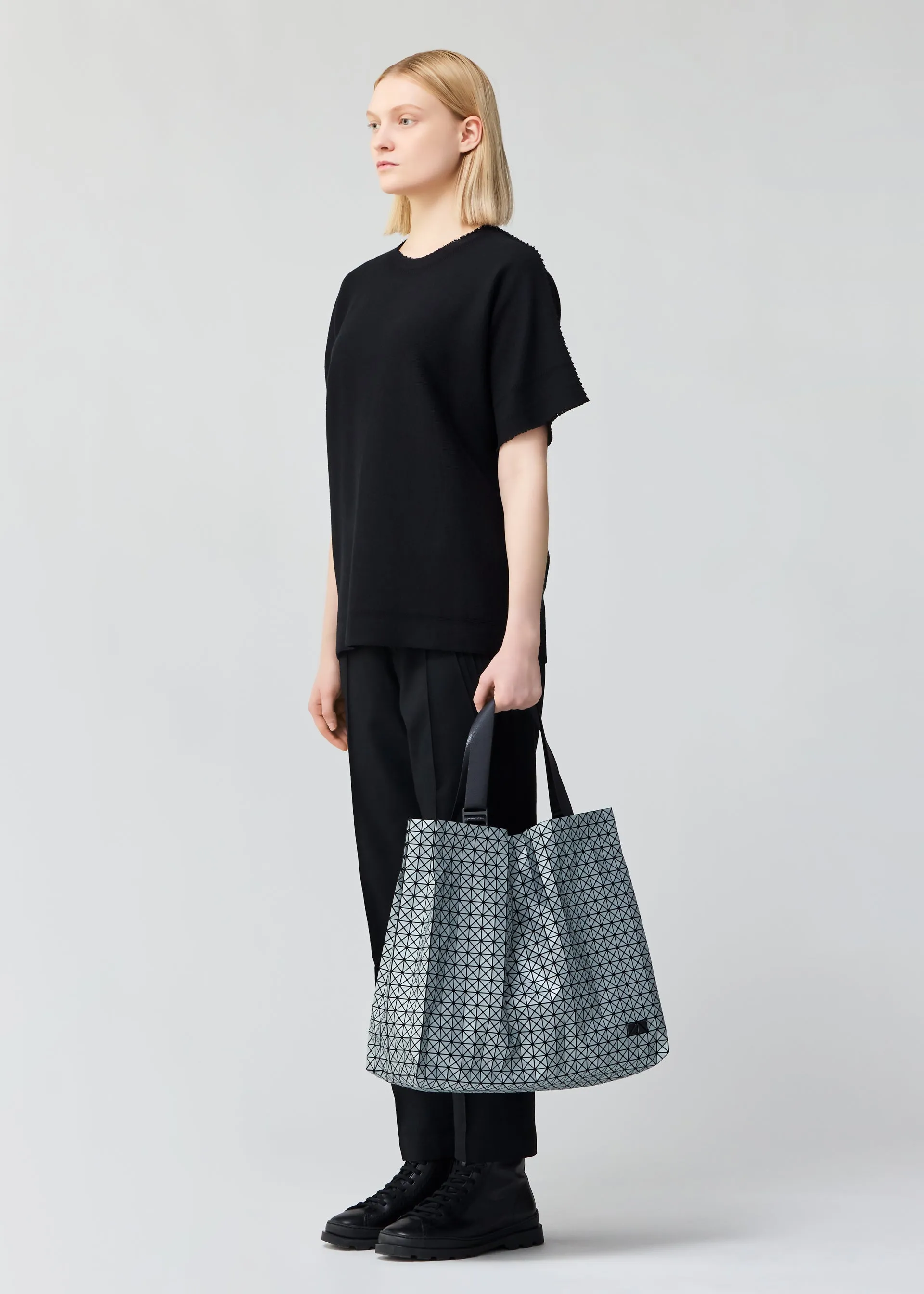 CART ONE-TONE sold by Issey Miyake product image thumbnail 5