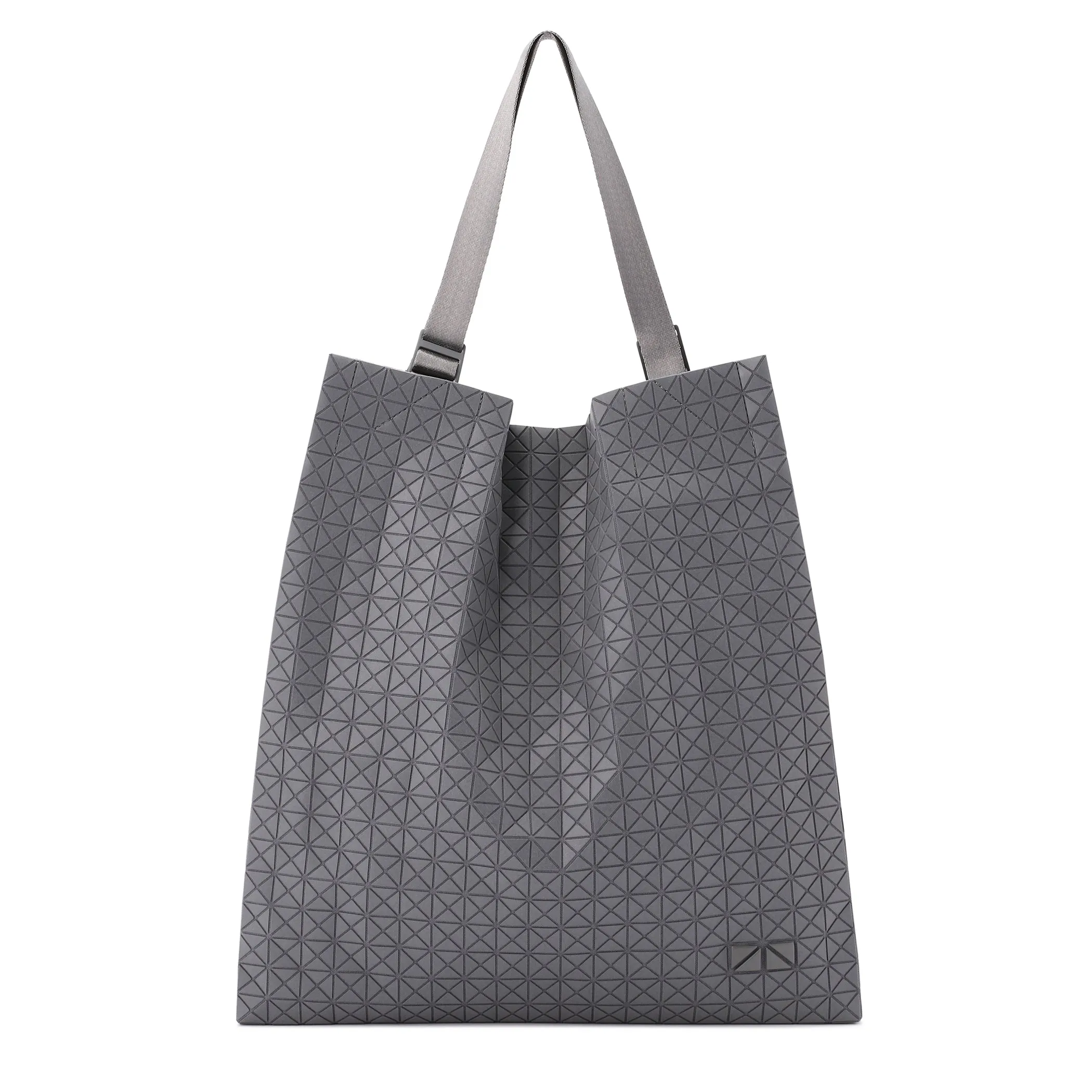 CART ONE-TONE sold by Issey Miyake
