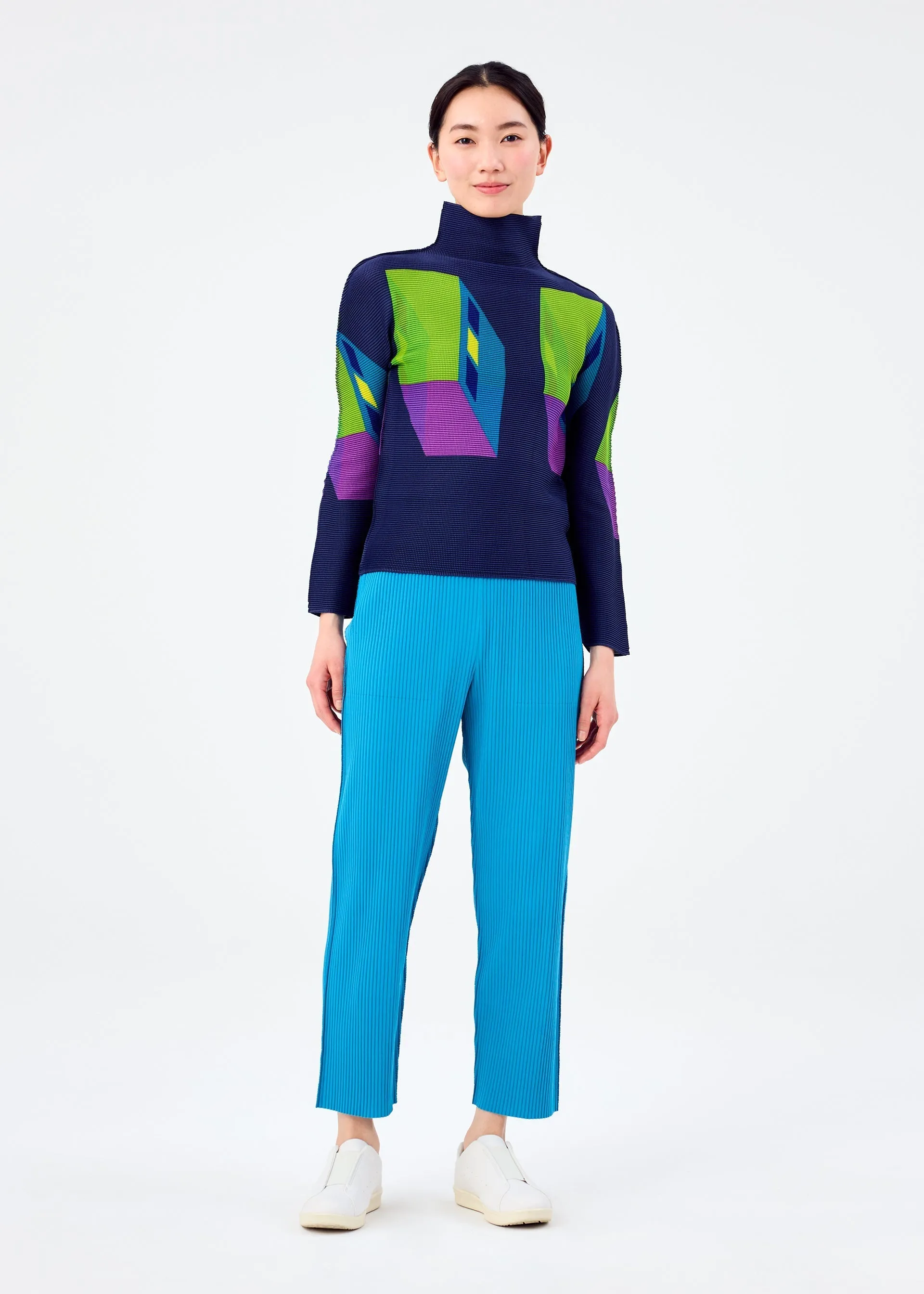 FINE KNIT PLEATS BOTTOM 3 sold by Issey Miyake product image thumbnail 4