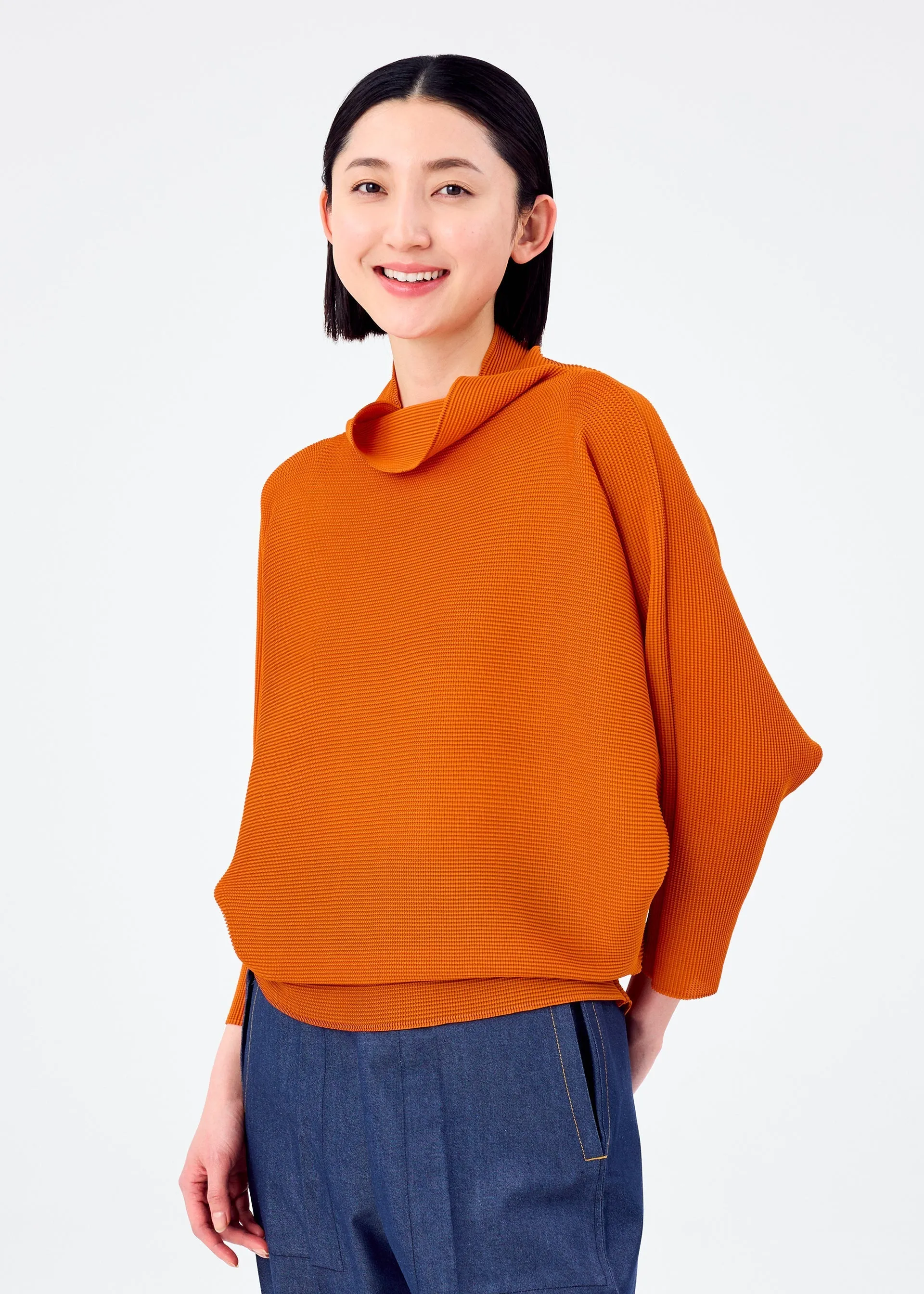 DOLMAN STRETCH PLEATS 3 sold by Issey Miyake product image thumbnail 5