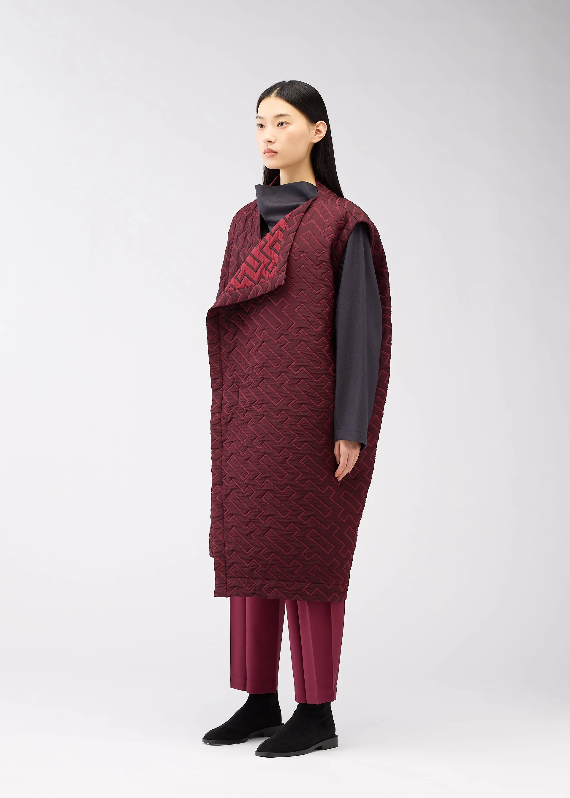 ONE CLOTH PUFF sold by Issey Miyake product image thumbnail 5