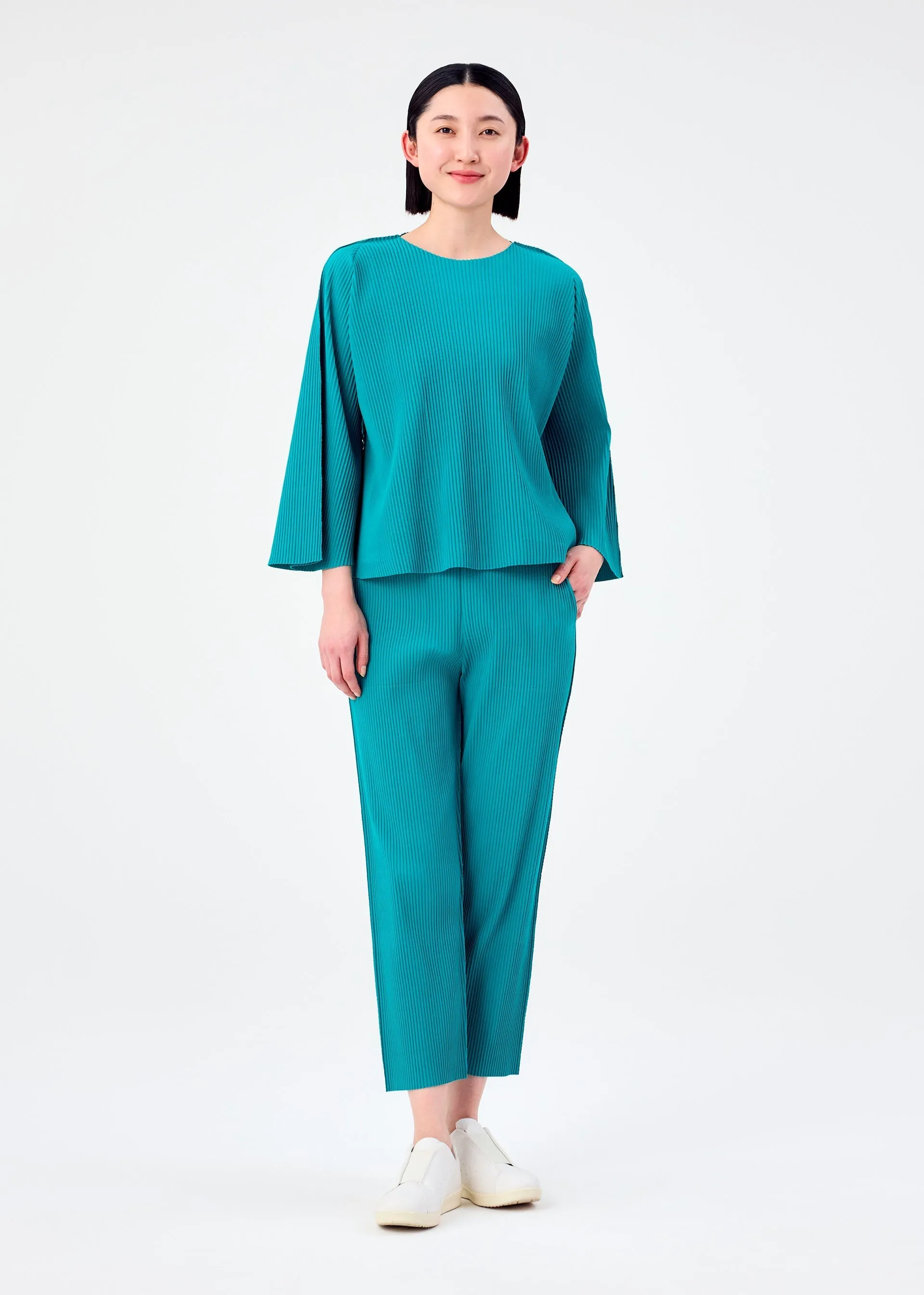 SWING PLEATS sold by Issey Miyake product image thumbnail 4