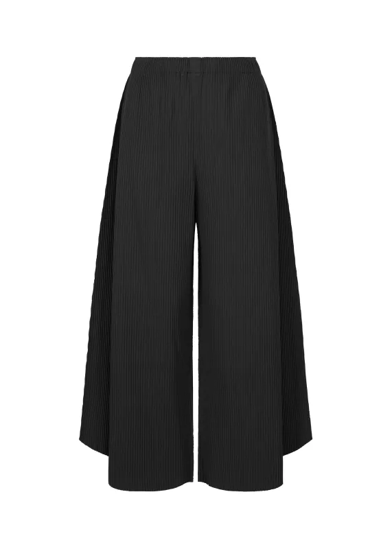 SWING PLEATS sold by Issey Miyake