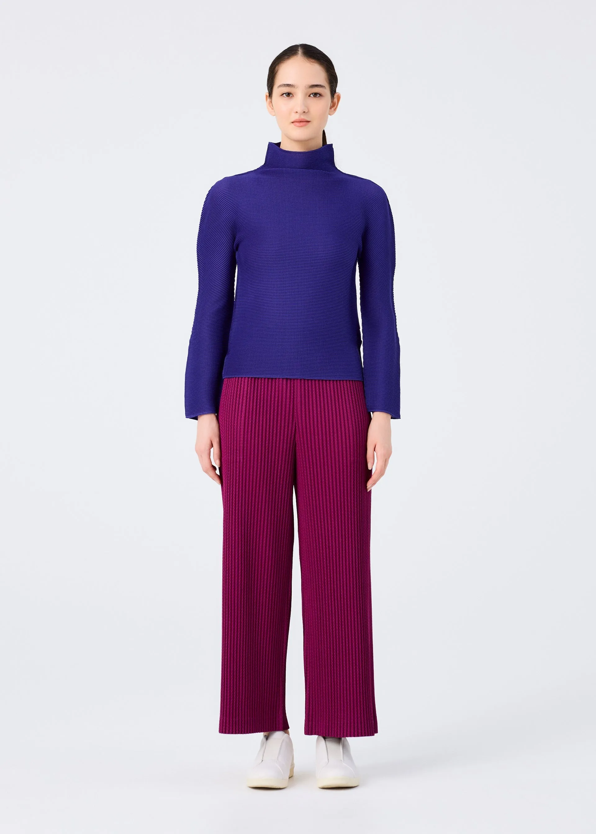 WARM MESH PLEATS sold by Issey Miyake product image thumbnail 5