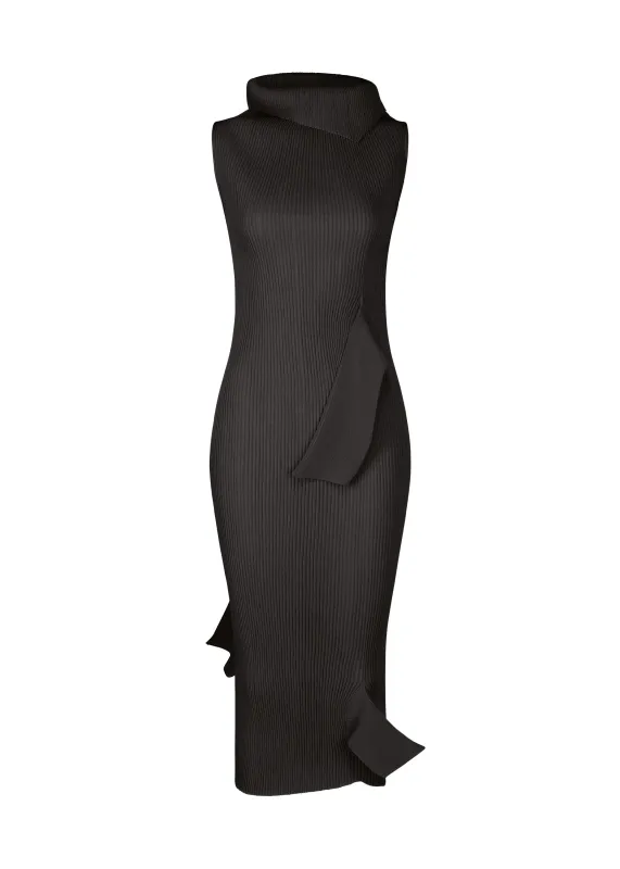 ADVENTITIOUS:HIGH-NECKS made by Issey Miyake