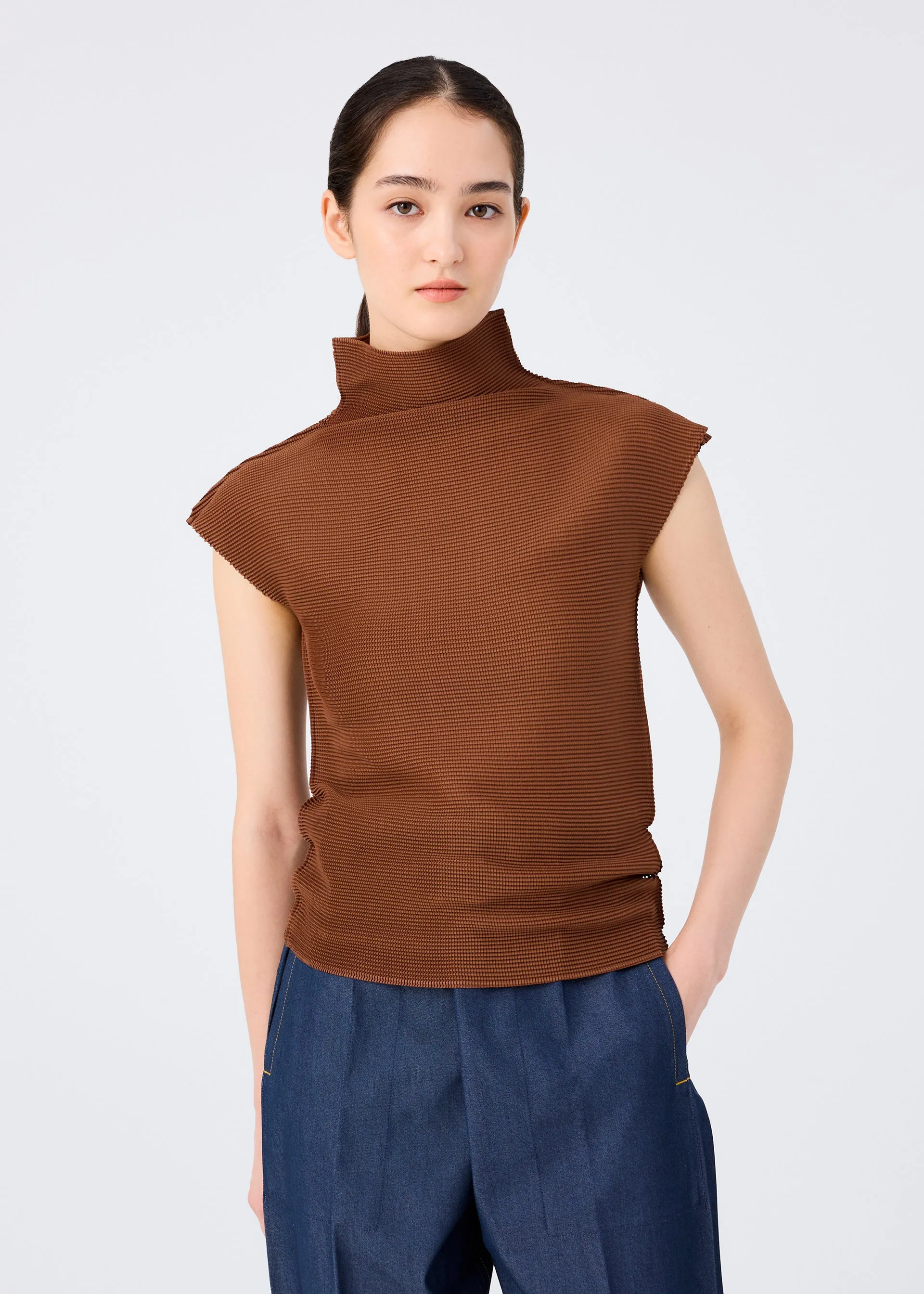 STRETCH PLEATS 4 sold by Issey Miyake product image thumbnail 5