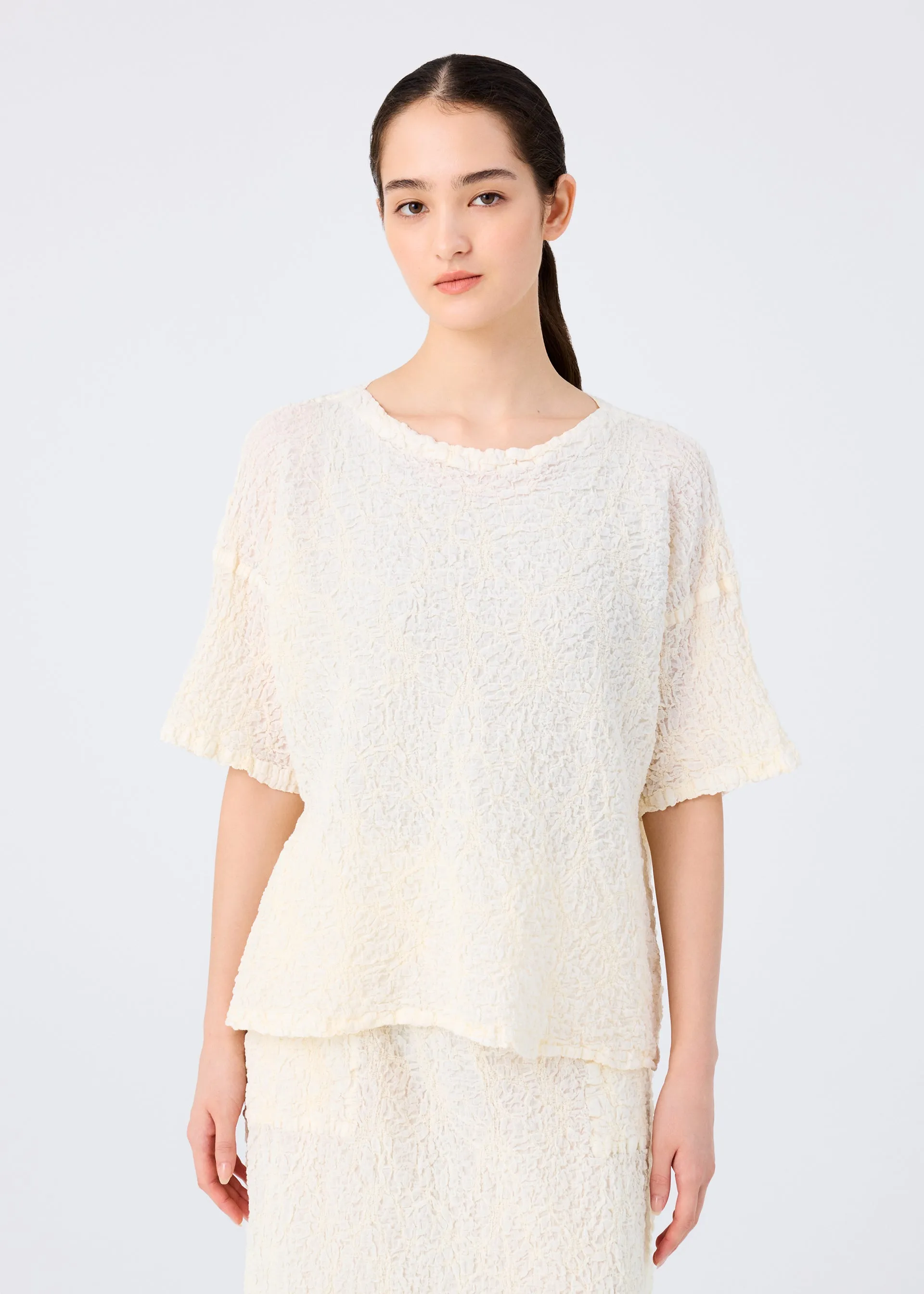 SURPRISE BOX PRINT CAULIFLOWER sold by Issey Miyake product image thumbnail 5