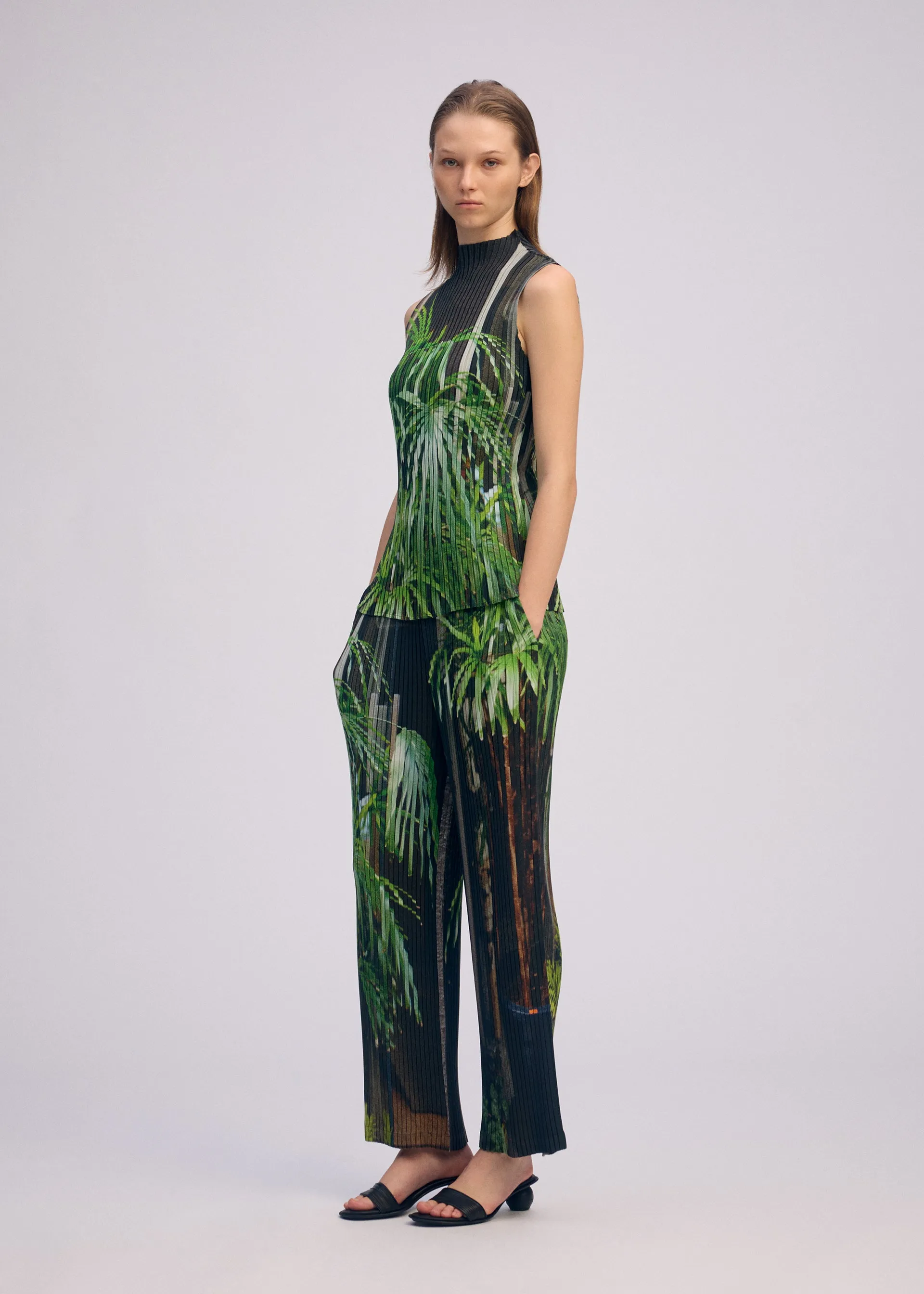 URBAN JUNGLE PLEATS sold by Issey Miyake product image thumbnail 5
