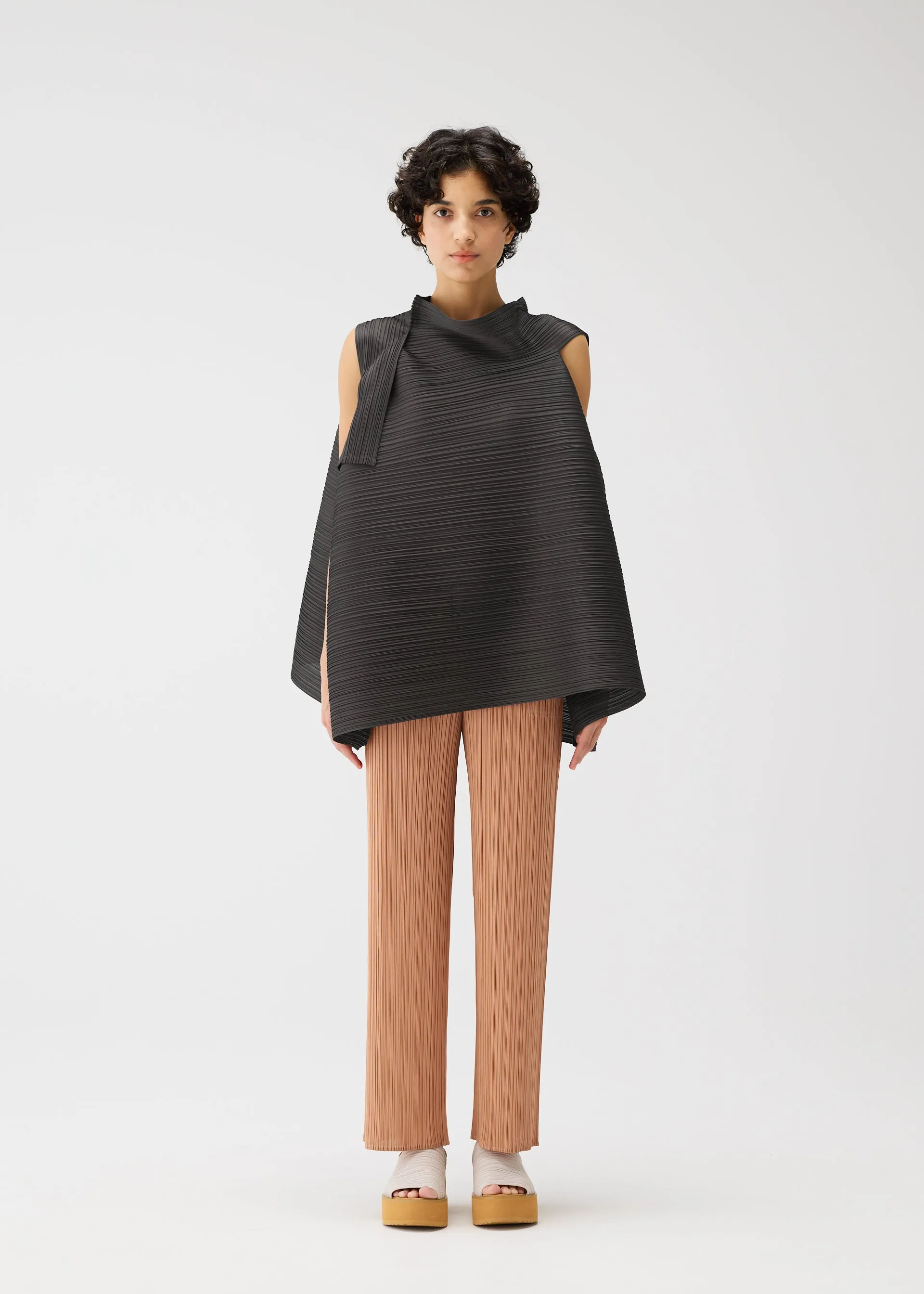 BOUNCY BASKET sold by Issey Miyake product image thumbnail 5