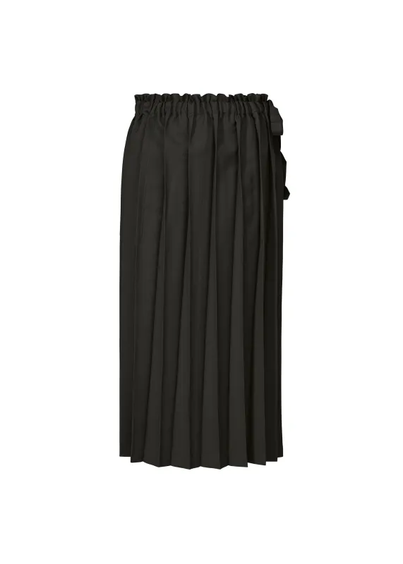 CROSS PLEATS made by Issey Miyake