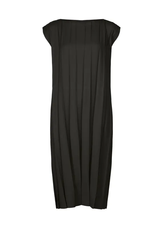 CROSS PLEATS made by Issey Miyake