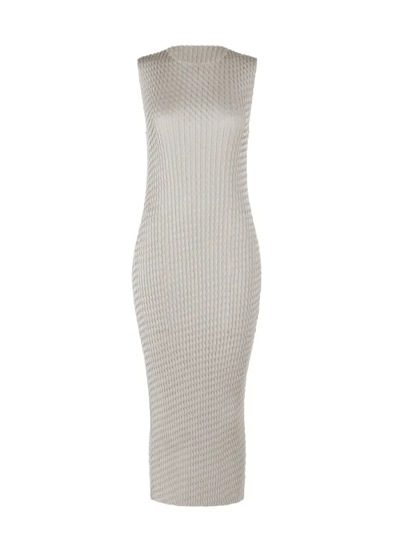 SLEEK PLEATS made by Issey Miyake