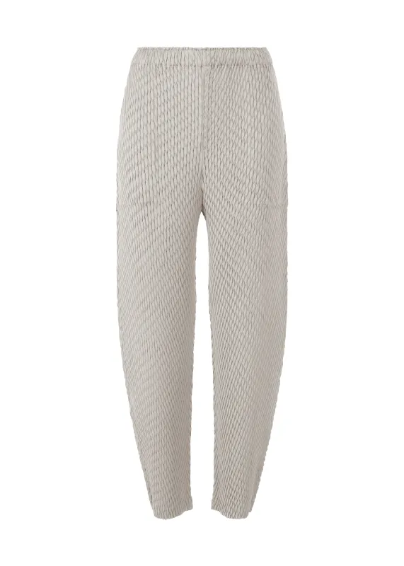 SLEEK PLEATS made by Issey Miyake